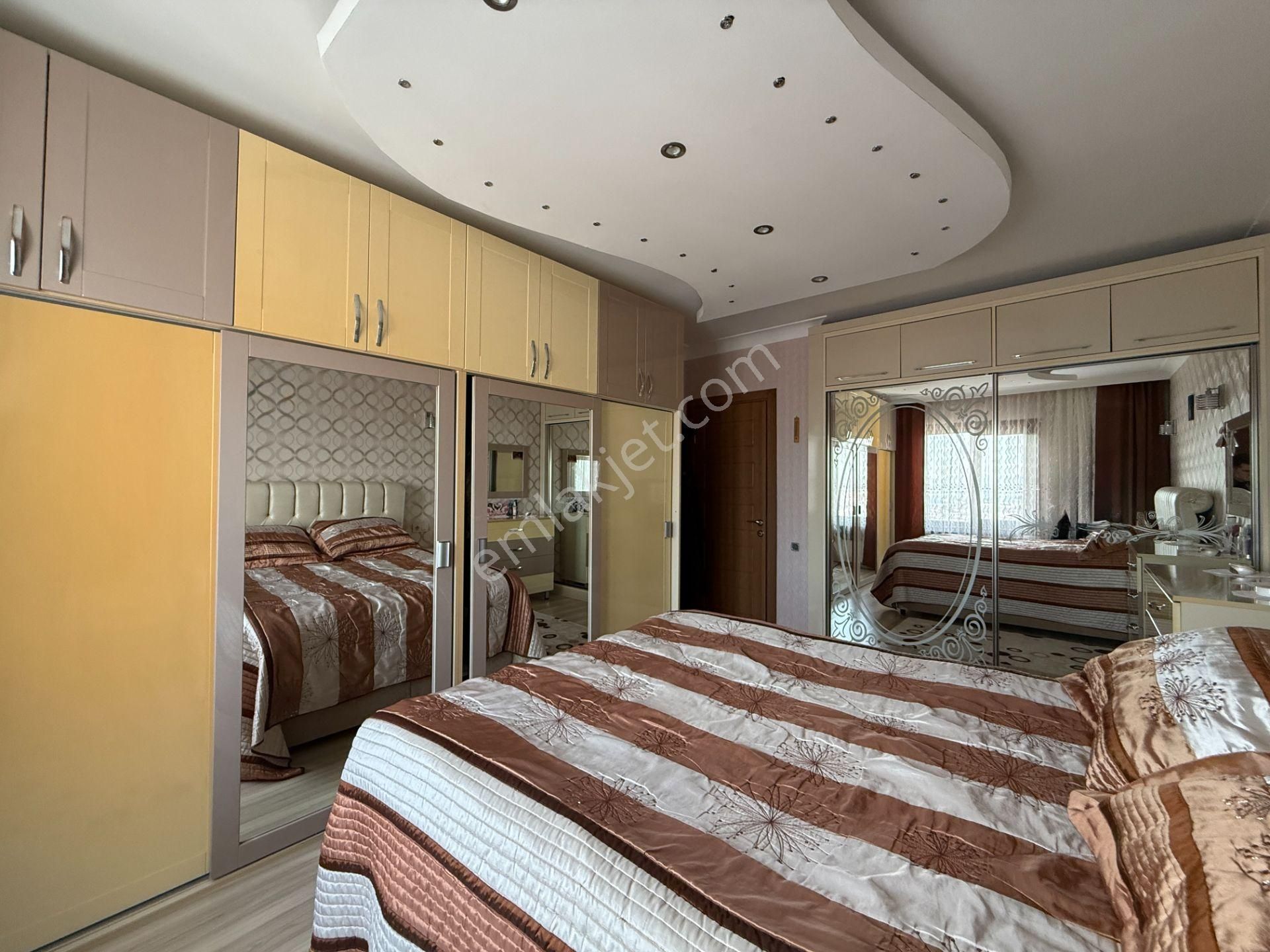 Pursaklar Mehmet Zengin Emlak'tan Hastane Yakını Manzaralı 10.kat 4+1 Sitede Daire - Görsel 24