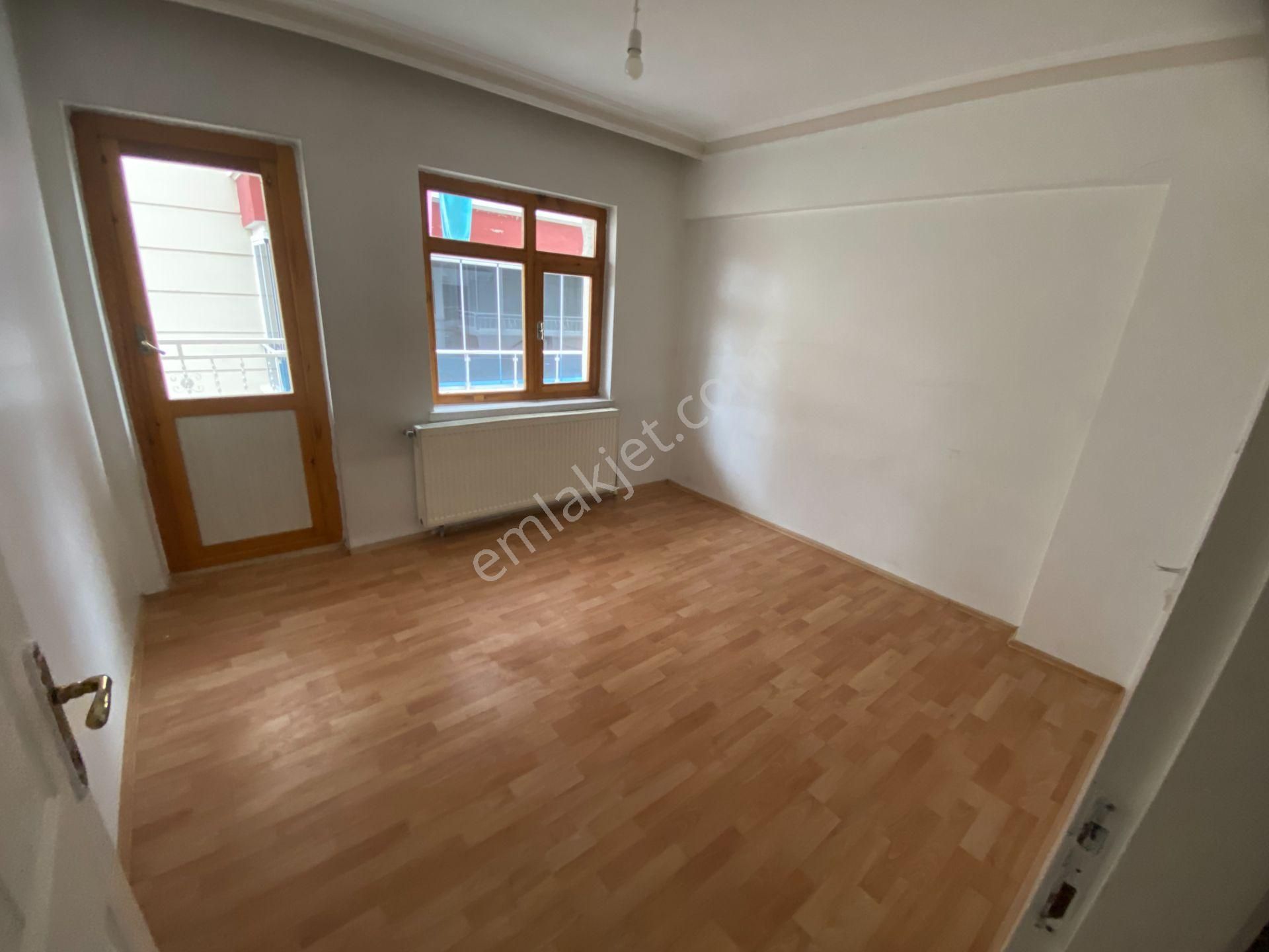 Süvari Mah. 1.arakat 2+1 100 M2 Kiralık Daire Umut 19 Emlak!tan - Görsel 12