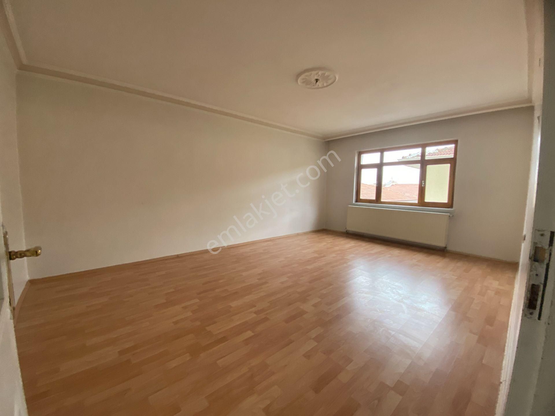 Süvari Mah. 1.arakat 2+1 100 M2 Kiralık Daire Umut 19 Emlak!tan - Görsel 7
