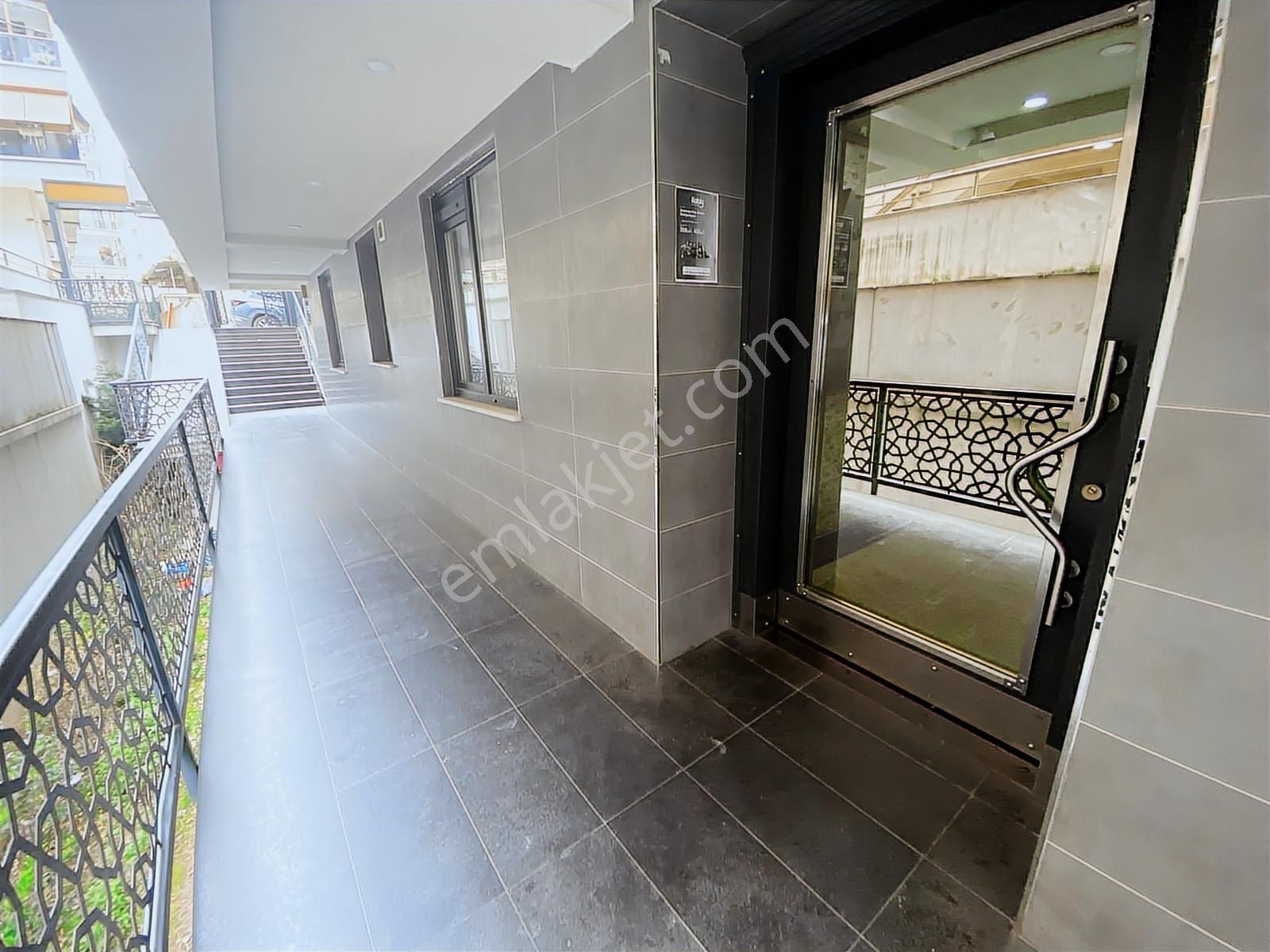 Focustan Marmaraya Yakın,k.otoparklı,bahçe Kullanımlı,fırsat 3+1 - Görsel 31