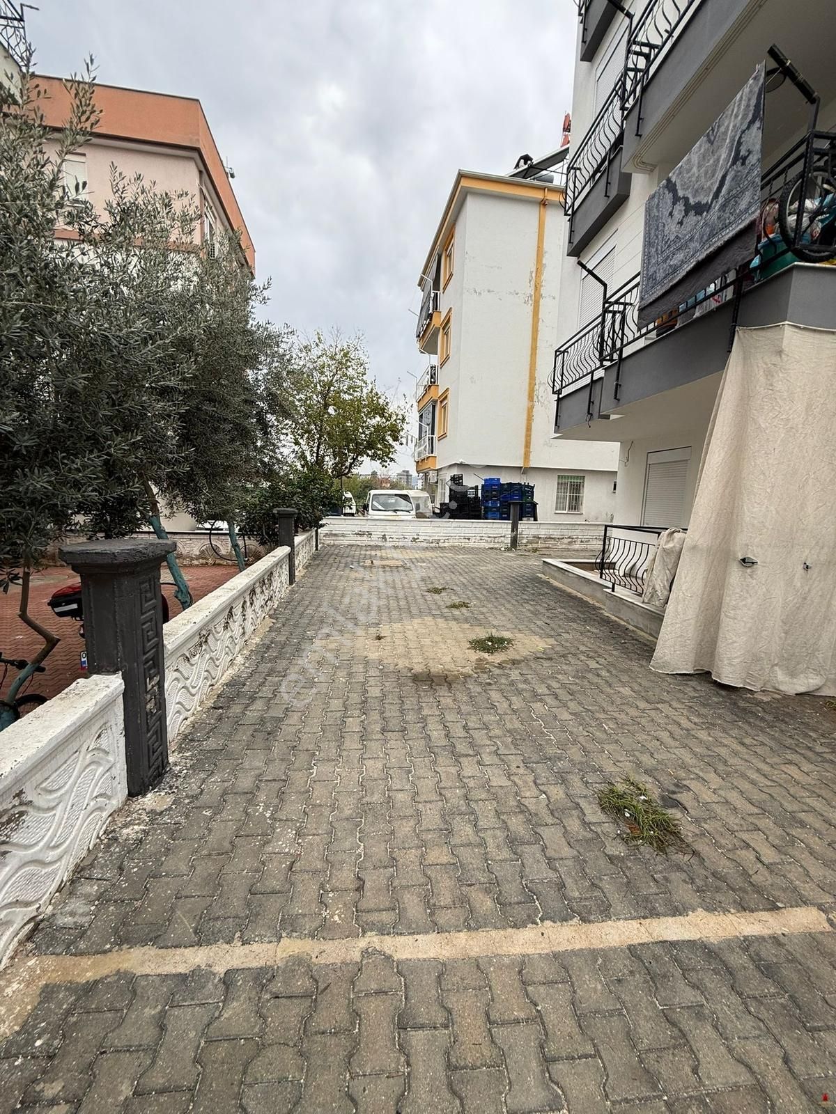 Habiplerde Caddeye Yakın 2+1 Herşeyi Ayrı Asansörlü Fırsat Daire - Görsel 17