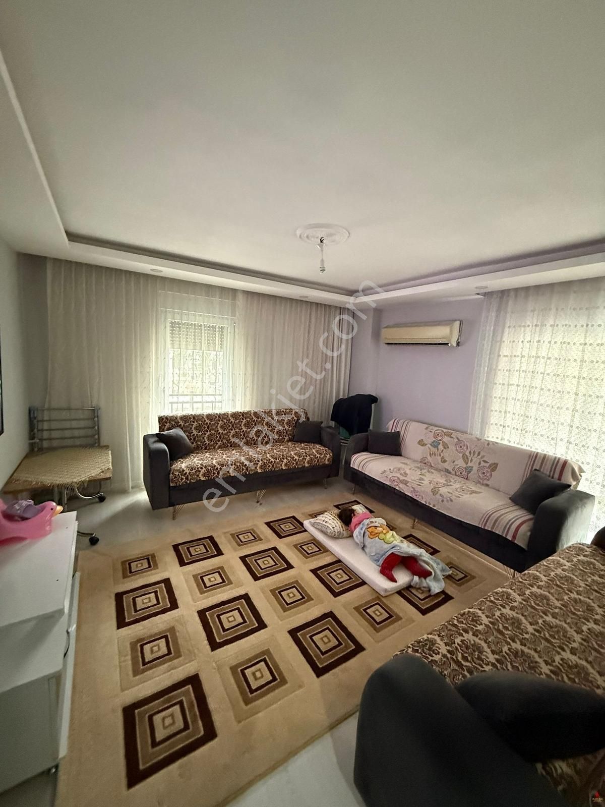 Habiplerde Caddeye Yakın 2+1 Herşeyi Ayrı Asansörlü Fırsat Daire - Görsel 10