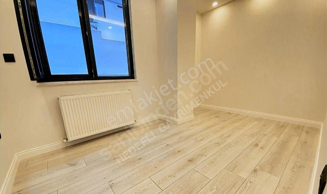 Büyük Tur Yolu'nda 100m2 Teraslı Ayrı Mutfak Otoparklı Yeni 3+1! - Görsel 24