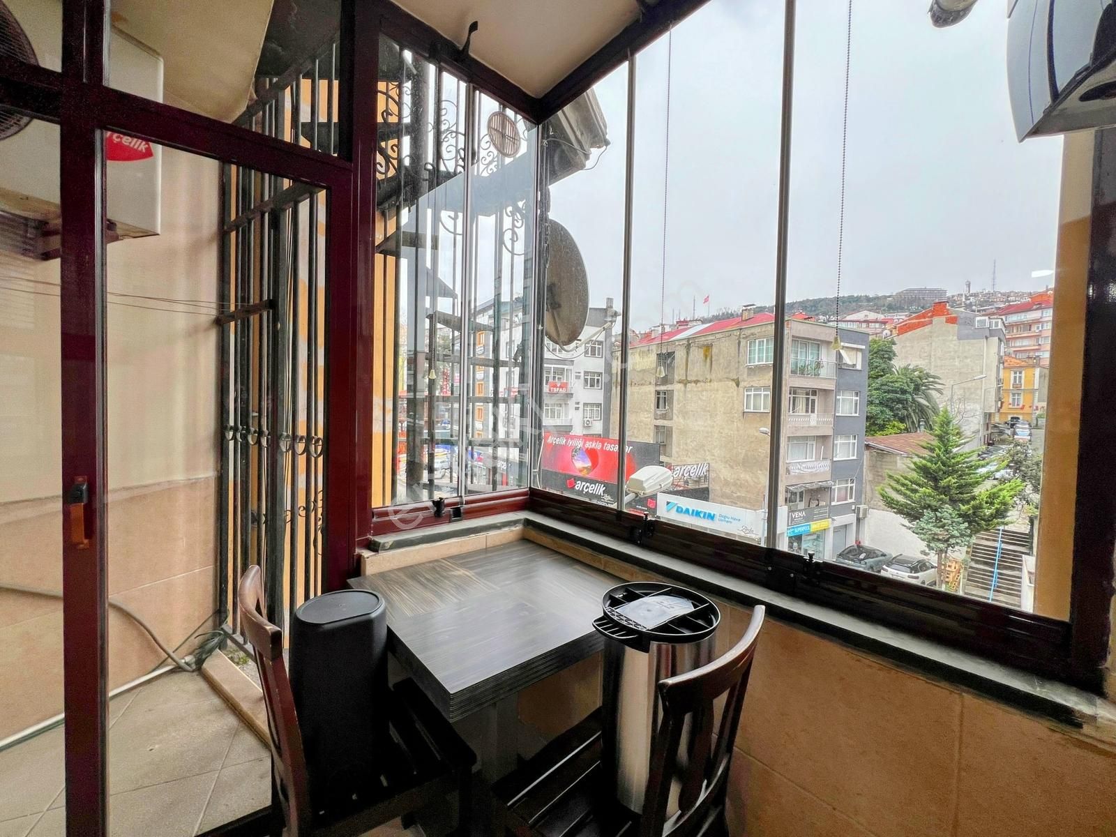 Trabzon Merkezde Asansörlü Yangın Merdivenli 3+1 150 M2 Daire - Görsel 12