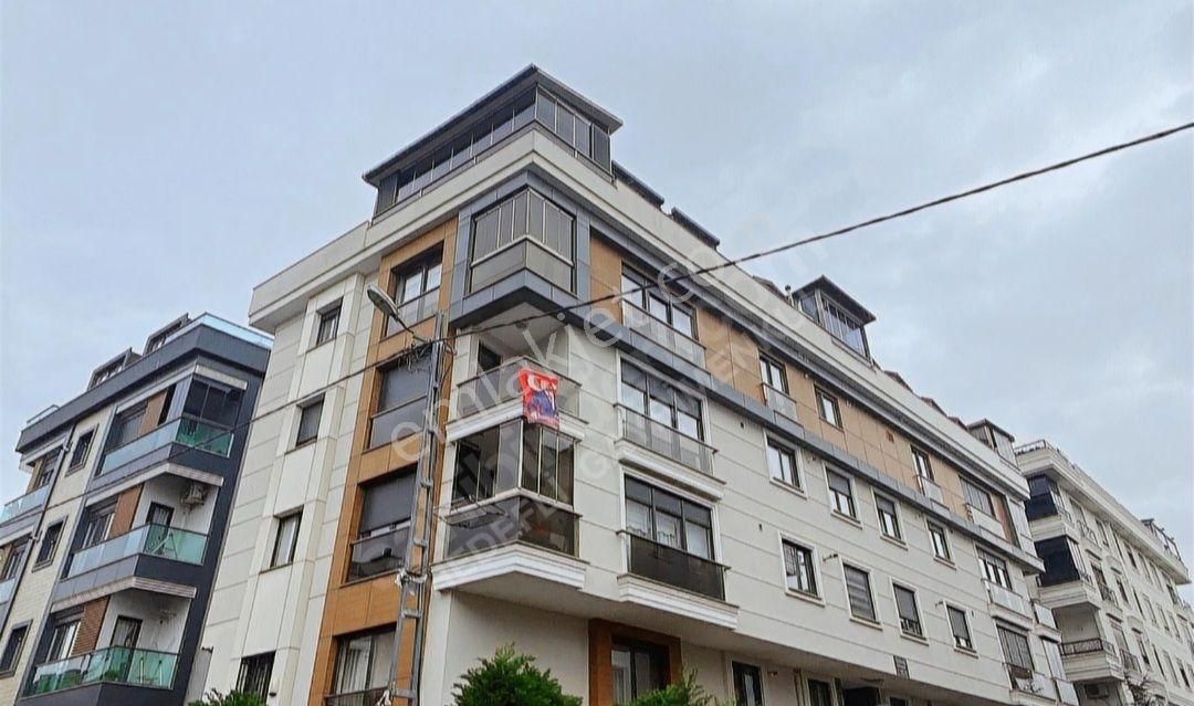 İdealtepe 50.yıl Korusunda 1.kat Konumunda 8 Yıllık 3+1 - Görsel 35