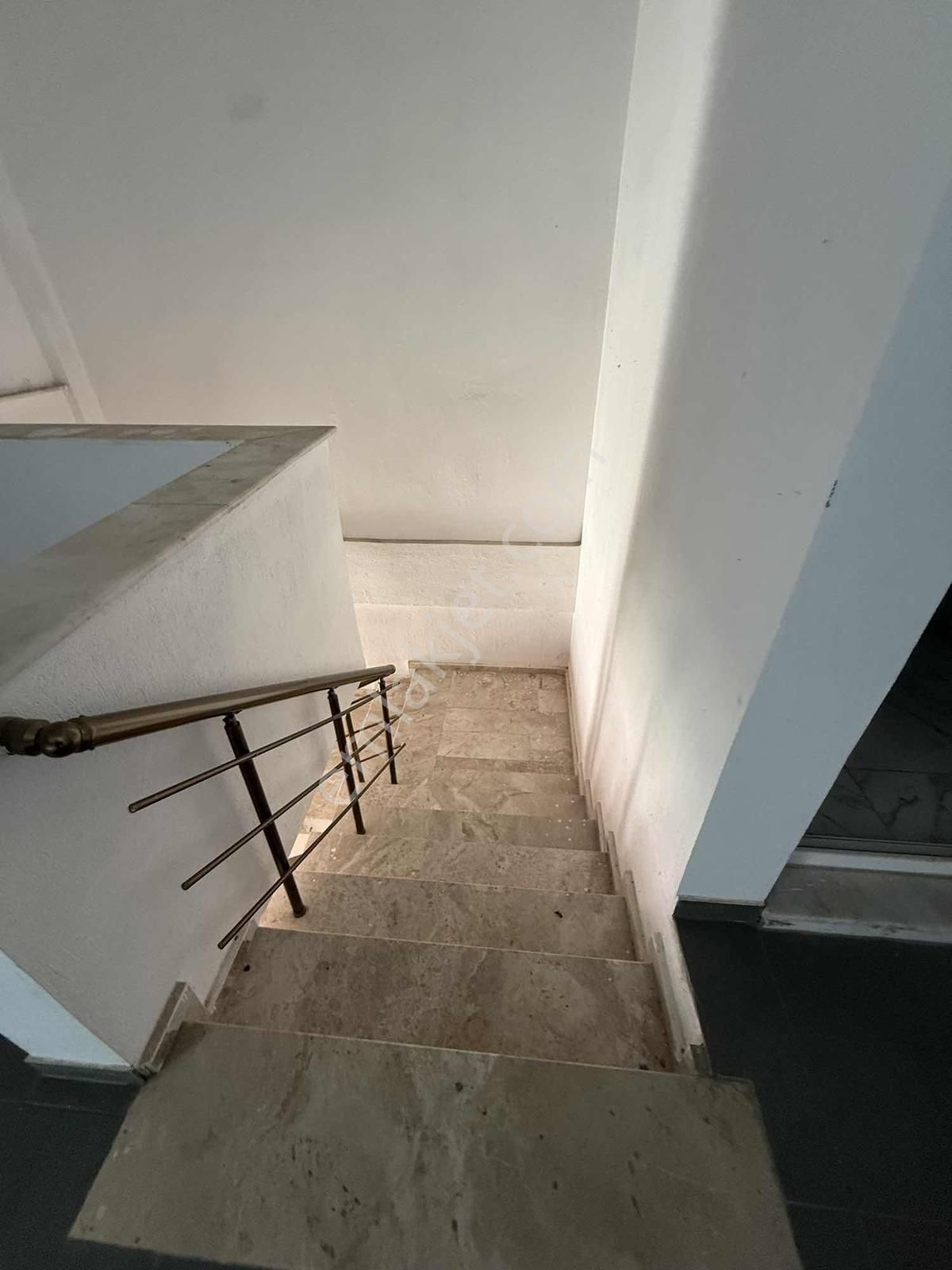 Kent Gayrimenkul'den Yeni Sanayi Sitedinde Geniş Kiralık Dükkan - Görsel 10
