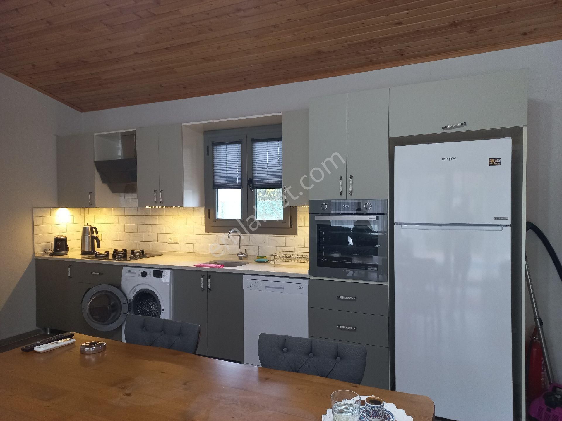 Hq Emlak' Tan 2+1 Eşyalı Kiralık Villa 600m2 Arsa - Görsel 3