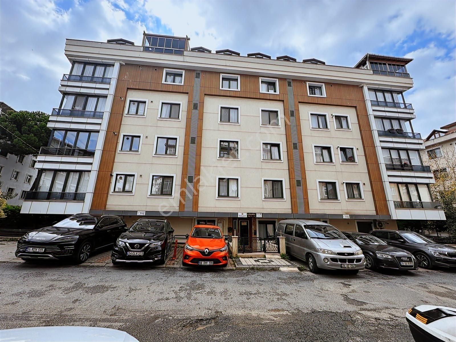 Tamiş'den Altıntepe'de Minibüse Yakın 6 Yıllık 2.kat Ön Köşe 2+1 - Görsel 20