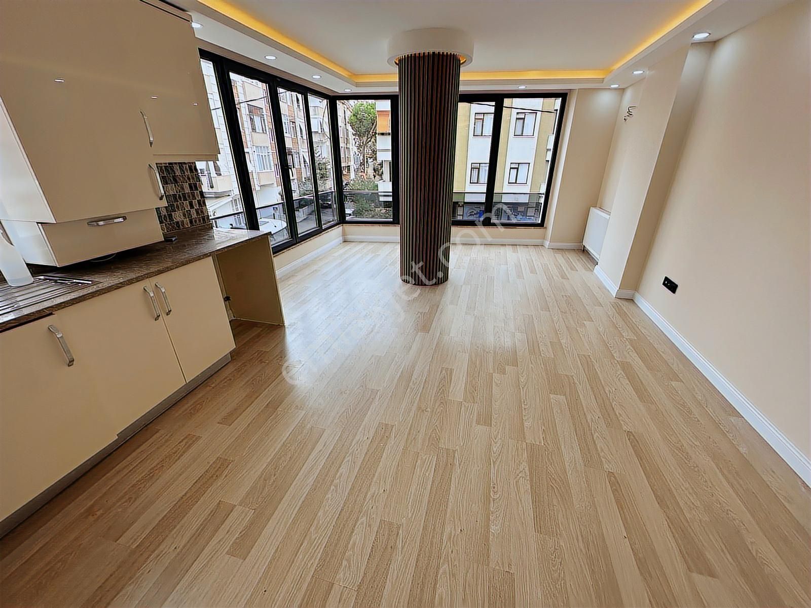 Tamiş'den Altıntepe'de Minibüse Yakın 6 Yıllık 2.kat Ön Köşe 2+1 - Görsel 3