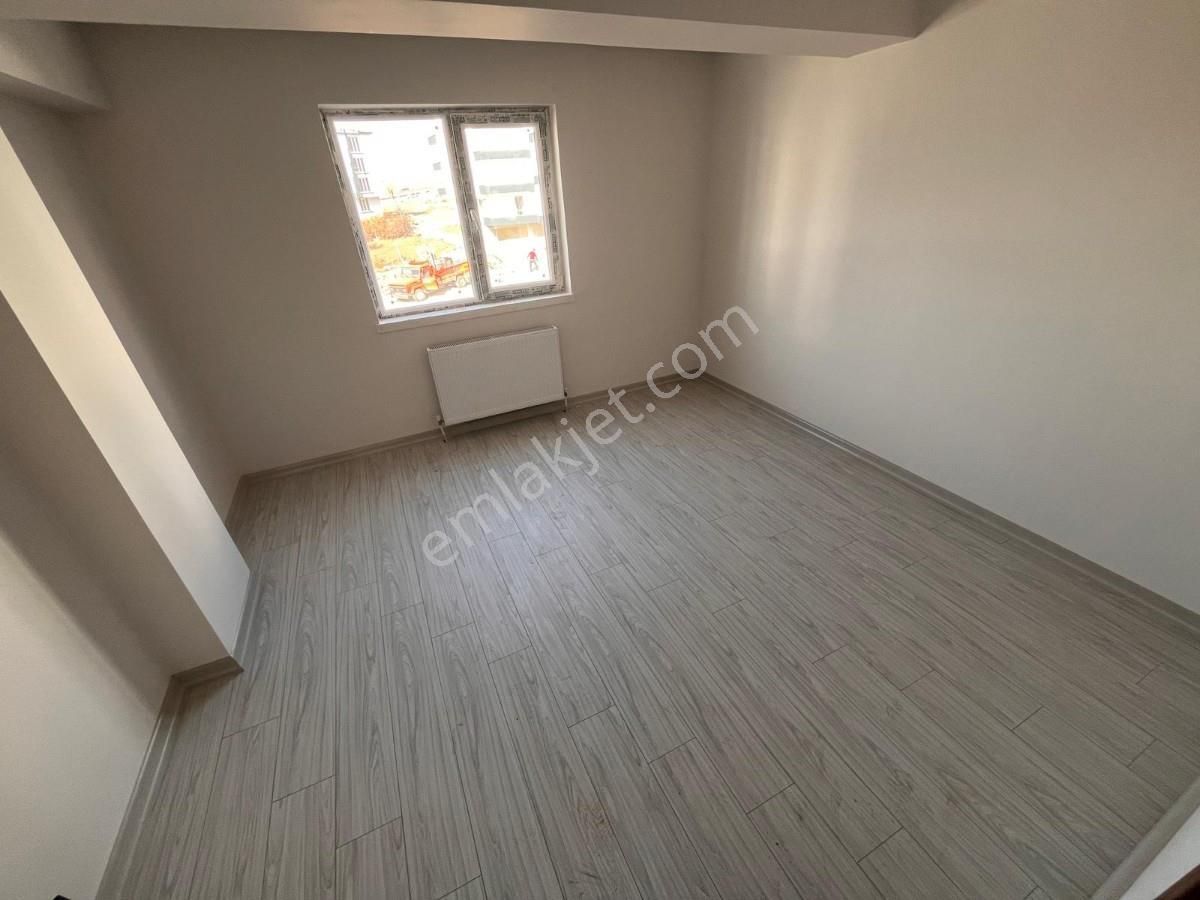Fevzi Çakmak Mahallesinde 3+1 Giyinme Odalı Sıfır Daire - Görsel 2