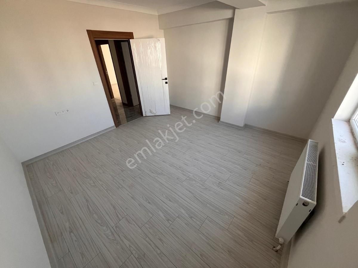 Fevzi Çakmak Mahallesinde 3+1 Giyinme Odalı Sıfır Daire - Görsel 8