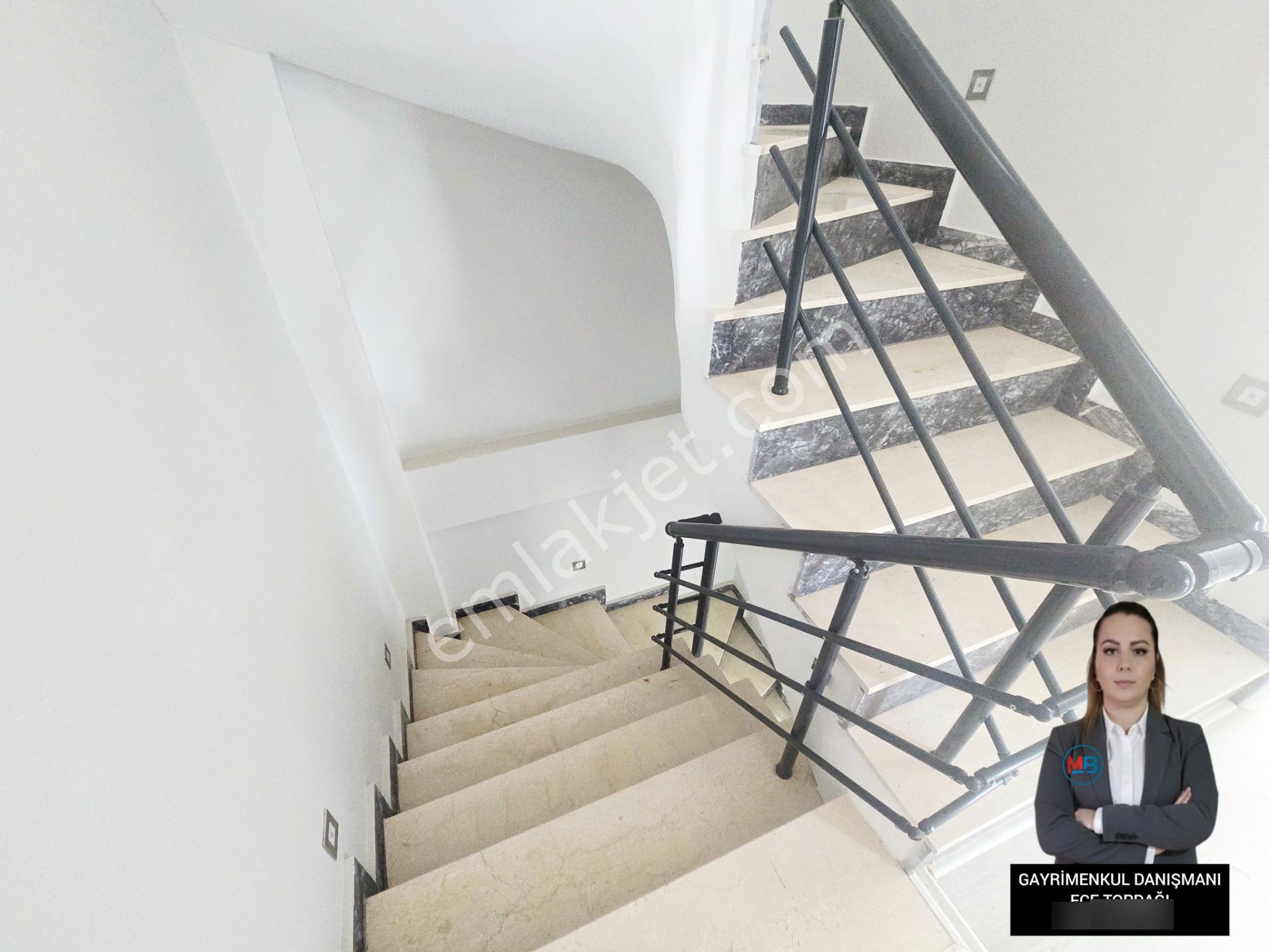 Didimde Satılık 3+1 Müstakil Bahçeli Sıfır Denize 350 Mt. Tripleks Villa ! - Görsel 26