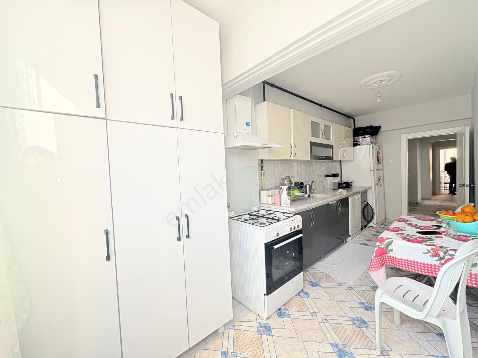 Prestij'den Cumhuriyet'te Doğalgazlı Yapılı Kelepir 3+1 Daire - Görsel 4