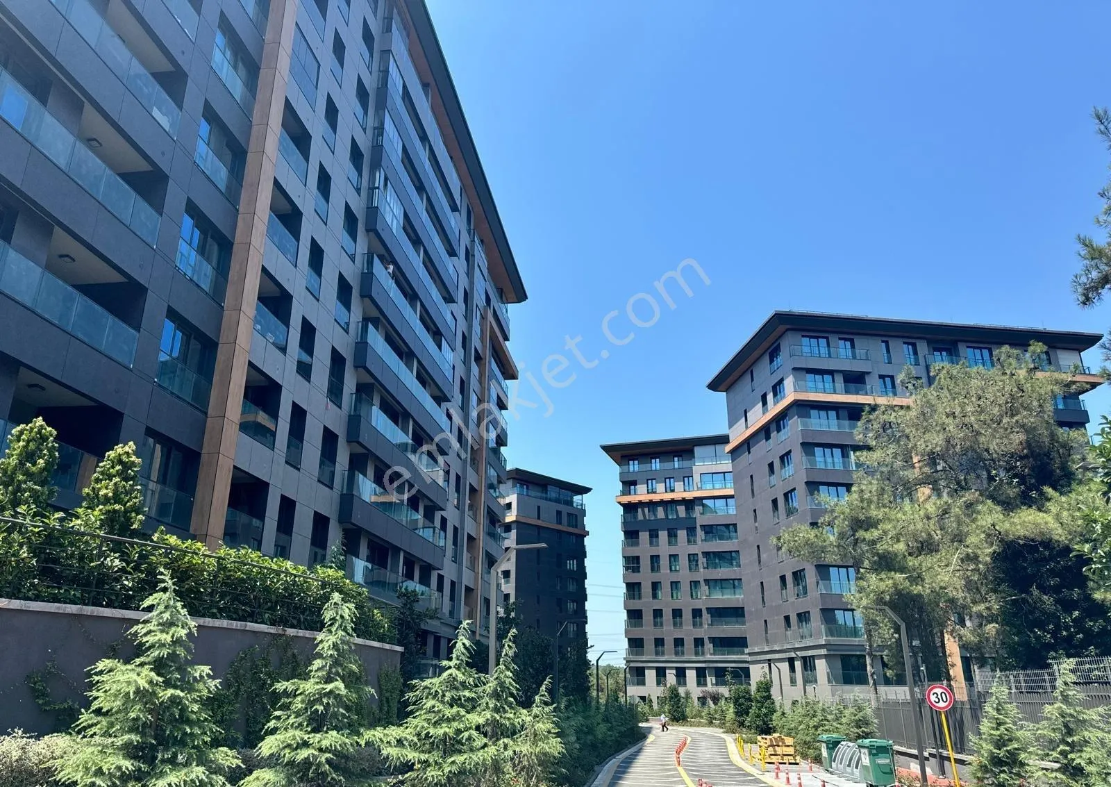 Avrupa Konutları Çamlıvadi'de Satılık 3+1 Daire // For Sale
