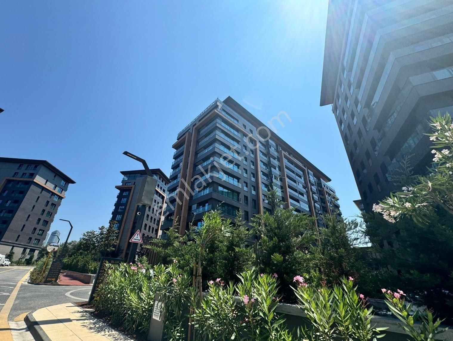 Avrupa Konutları Çamlıvadi'de Satılık 3+1 Daire // For Sale - Görsel 8