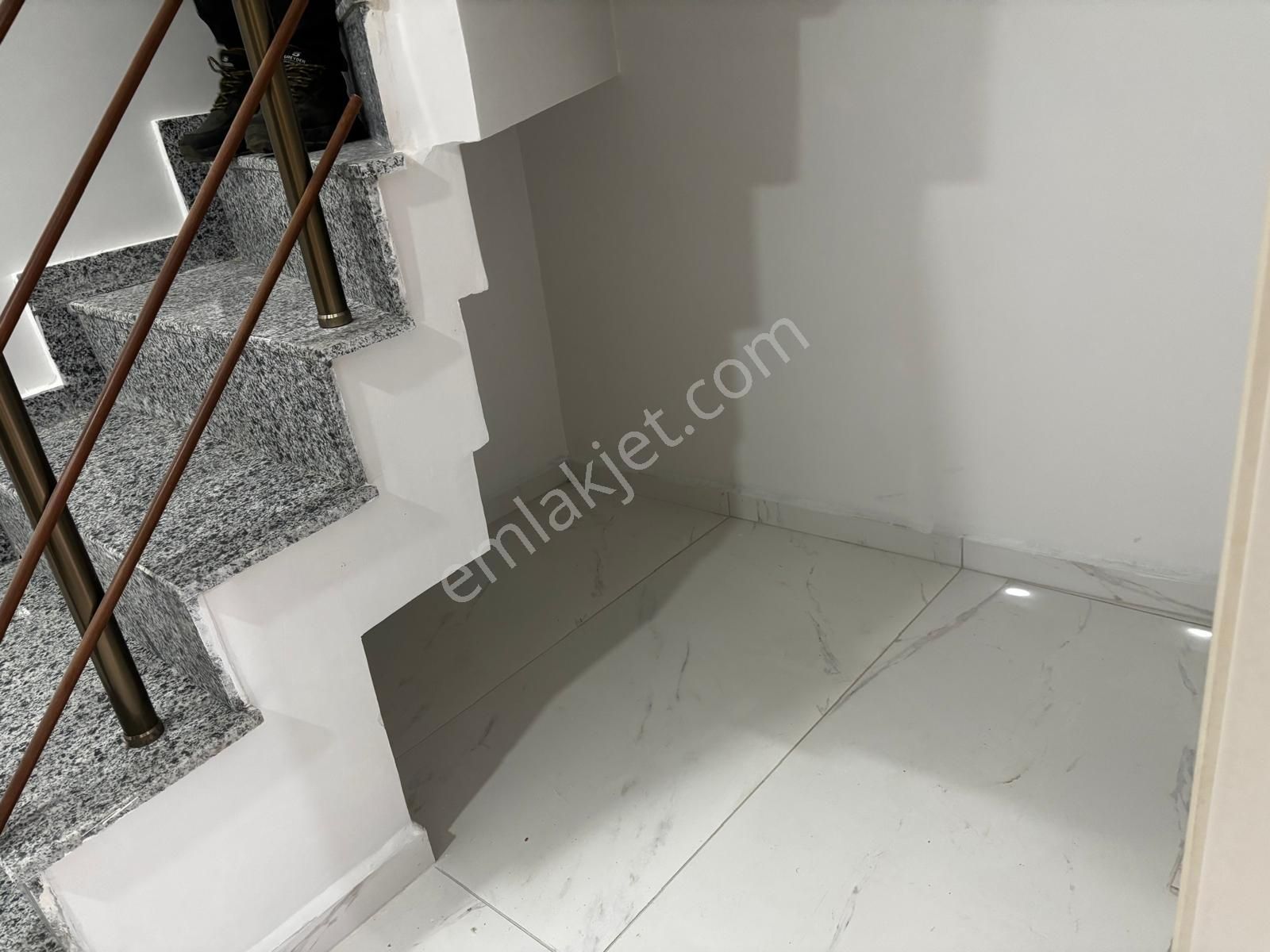 Çekmeköy Alemdağda Sıfır Satılık 2+1 Ters Dubleks Açık Otopark - Görsel 16