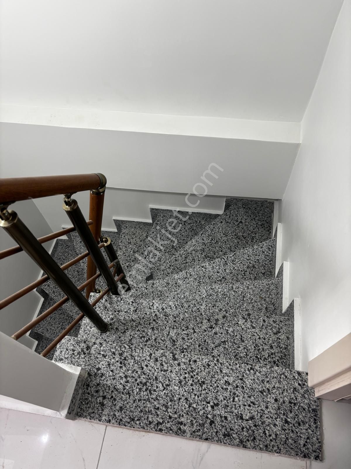 Çekmeköy Alemdağda Sıfır Satılık 2+1 Ters Dubleks Açık Otopark - Görsel 18