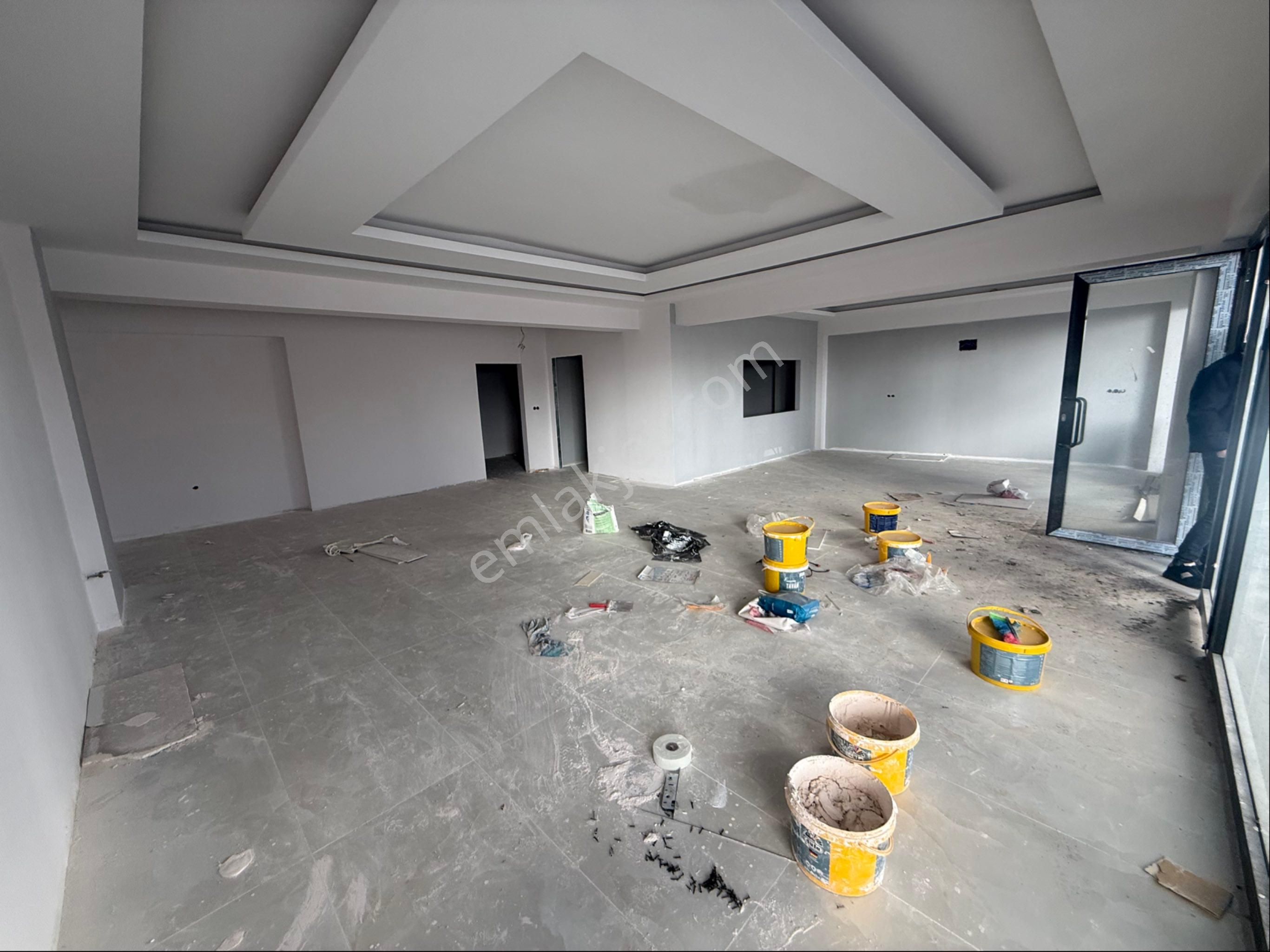 Şiyar Emlak’tan Devlet Hastanesi Civarı Satılık Fırsat Dükkan