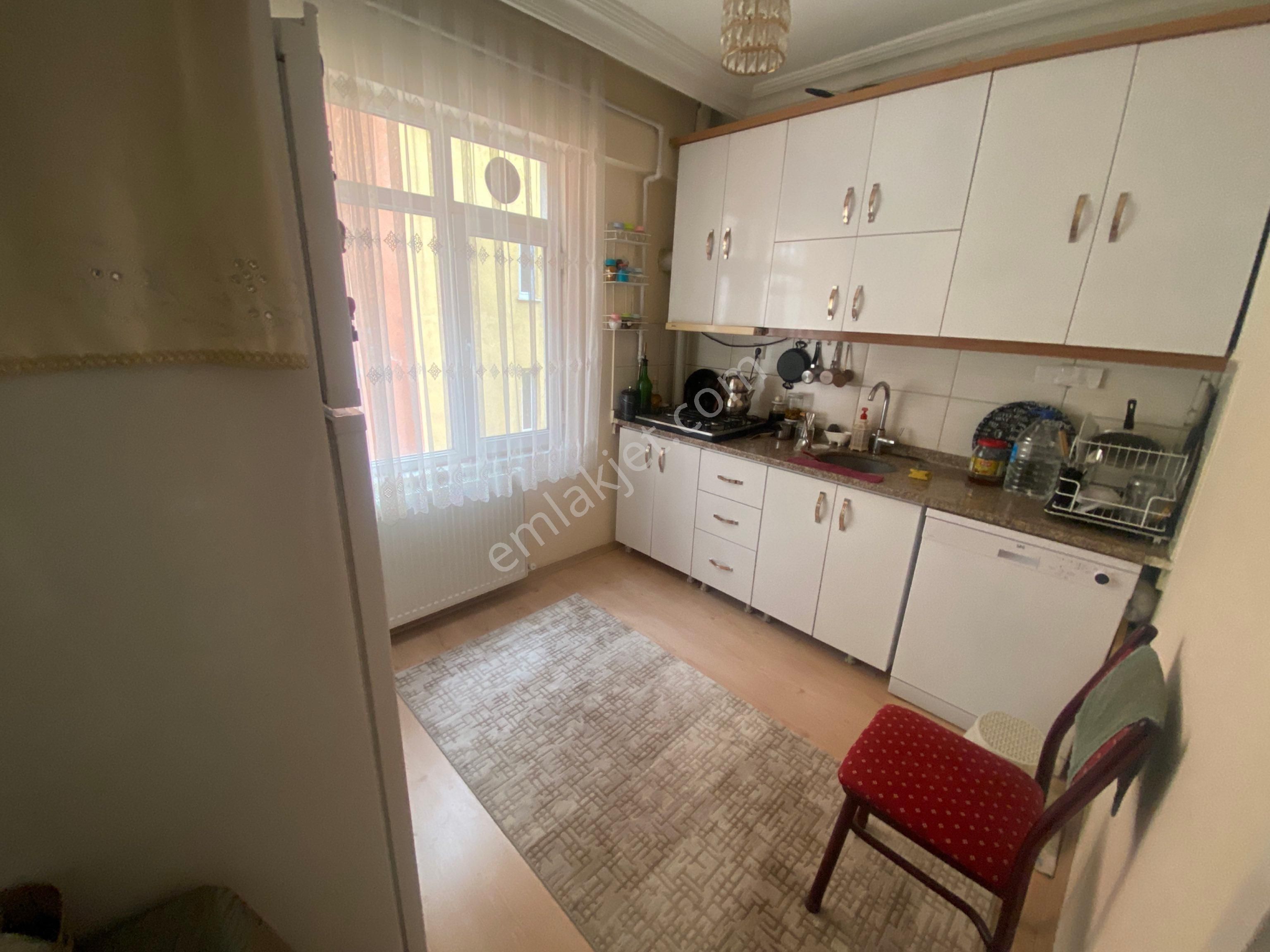 Uğur Emlaktan Y Beyaıt Mah 2+1 4. Kat Daire - Görsel 9