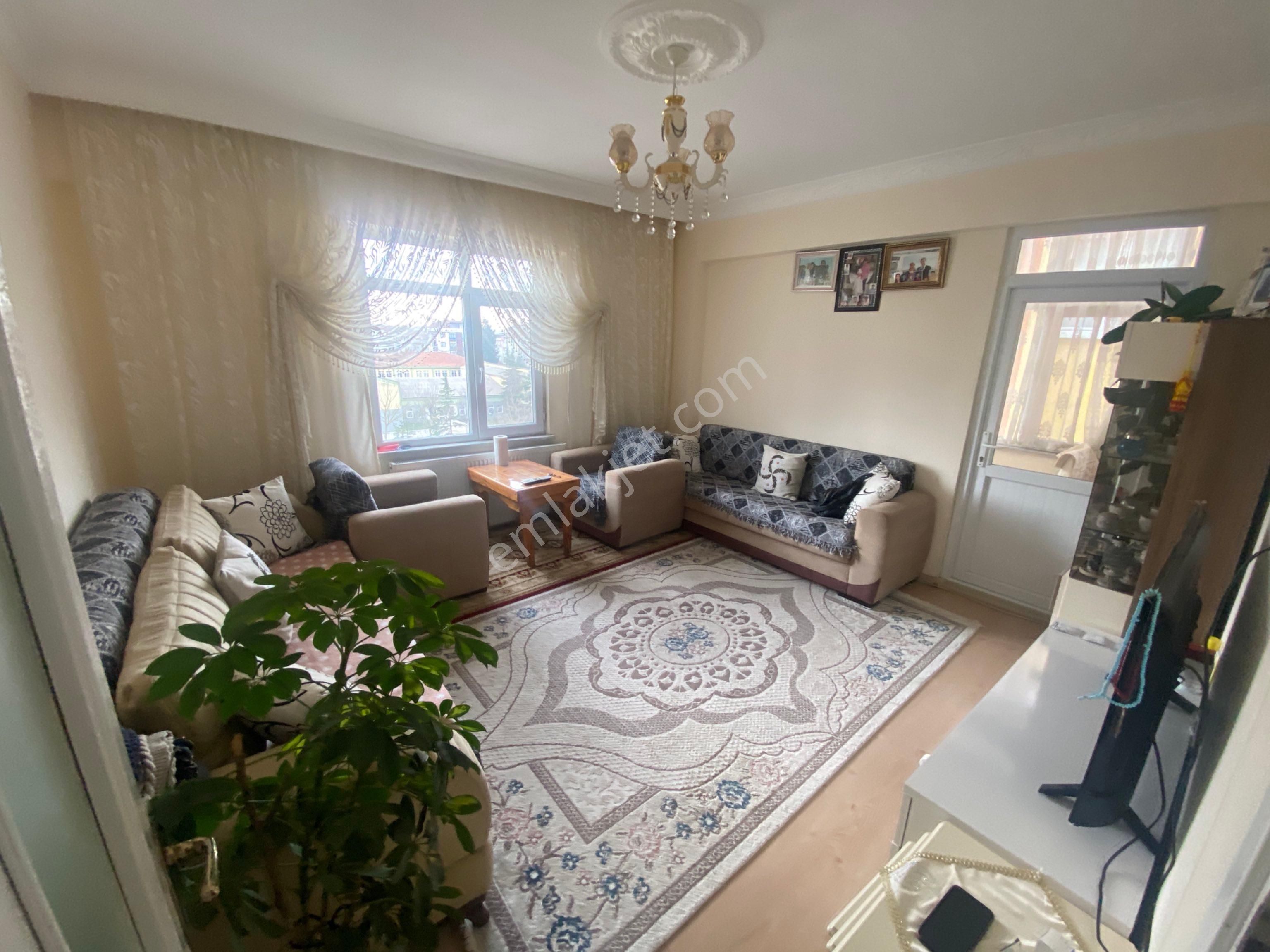 Uğur Emlaktan Y Beyaıt Mah 2+1 4. Kat Daire - Görsel 7