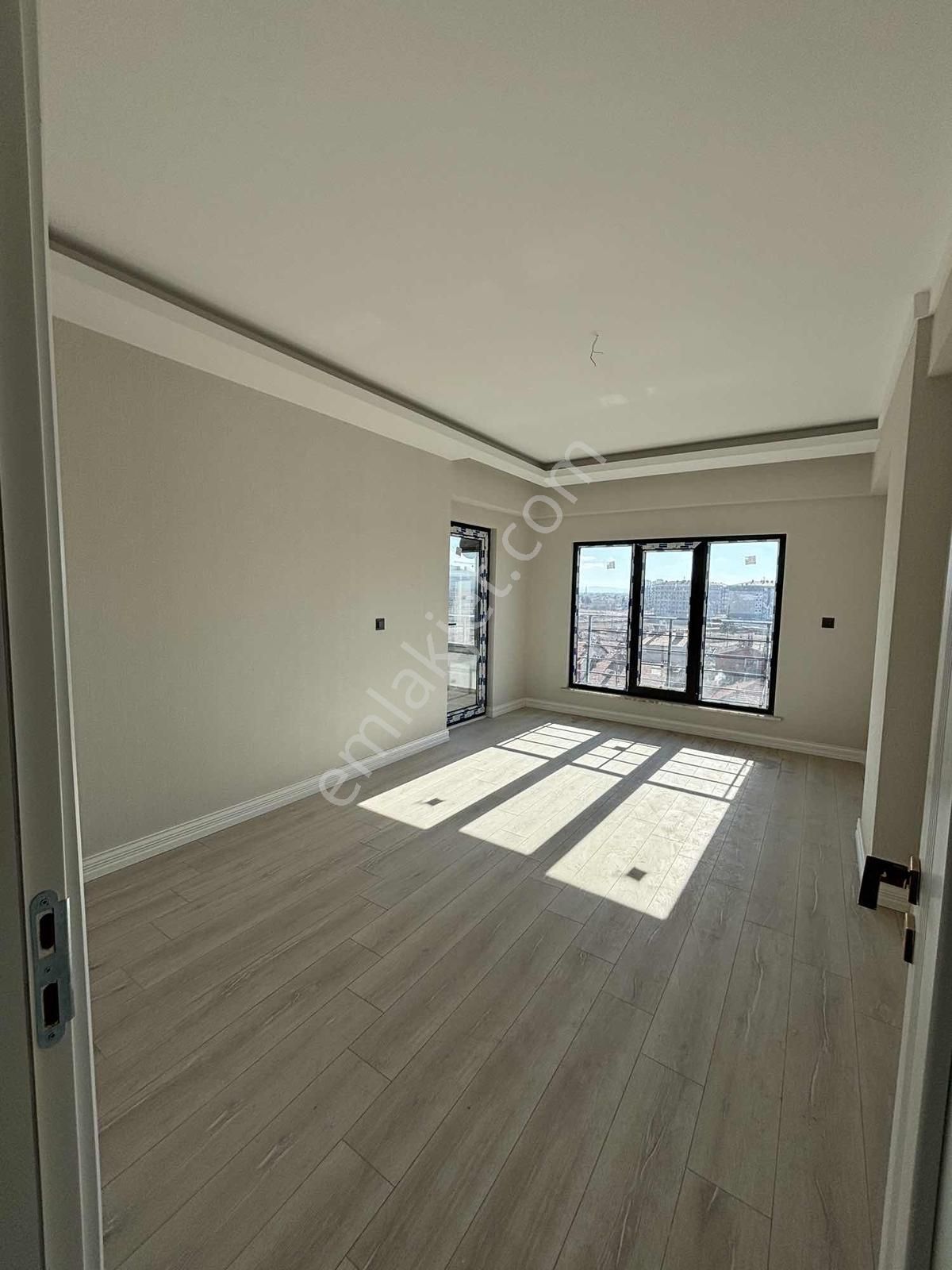 Gazze Cad. 3+1 Sıfır Arakat Daire - Görsel 11