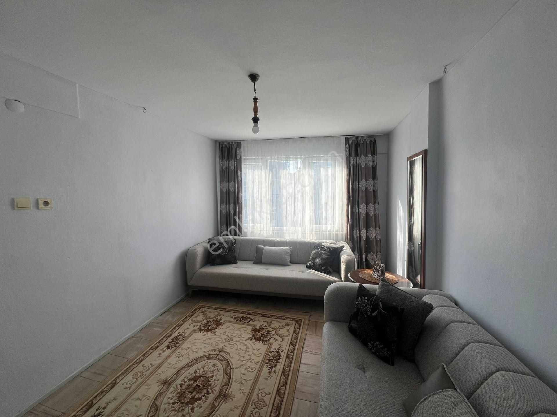 Üsküdar Merkez'de Deniz Manzaralı-balkonlu 2+1 Satılık Daire - Görsel 15