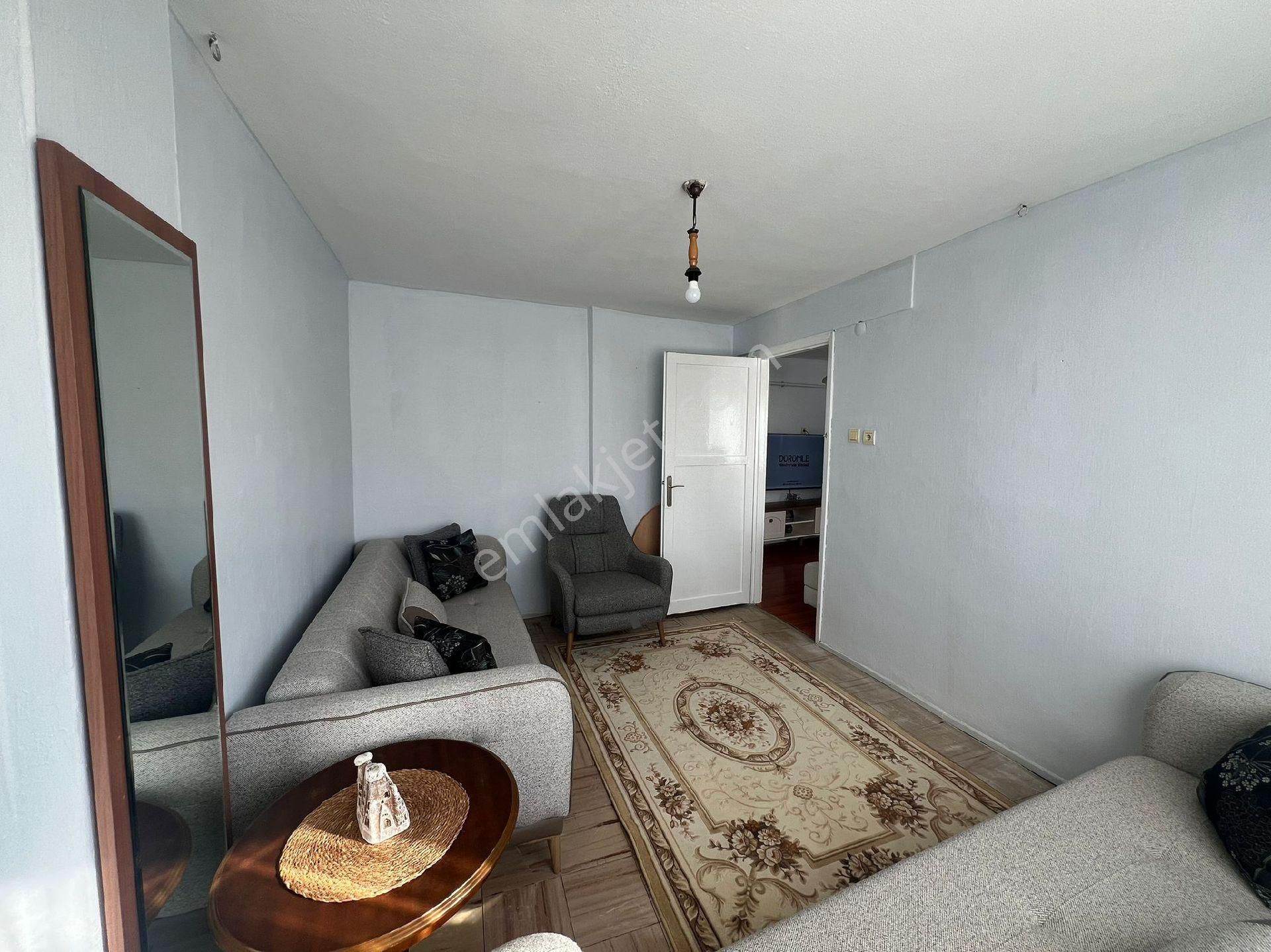 Üsküdar Merkez'de Deniz Manzaralı-balkonlu 2+1 Satılık Daire - Görsel 20