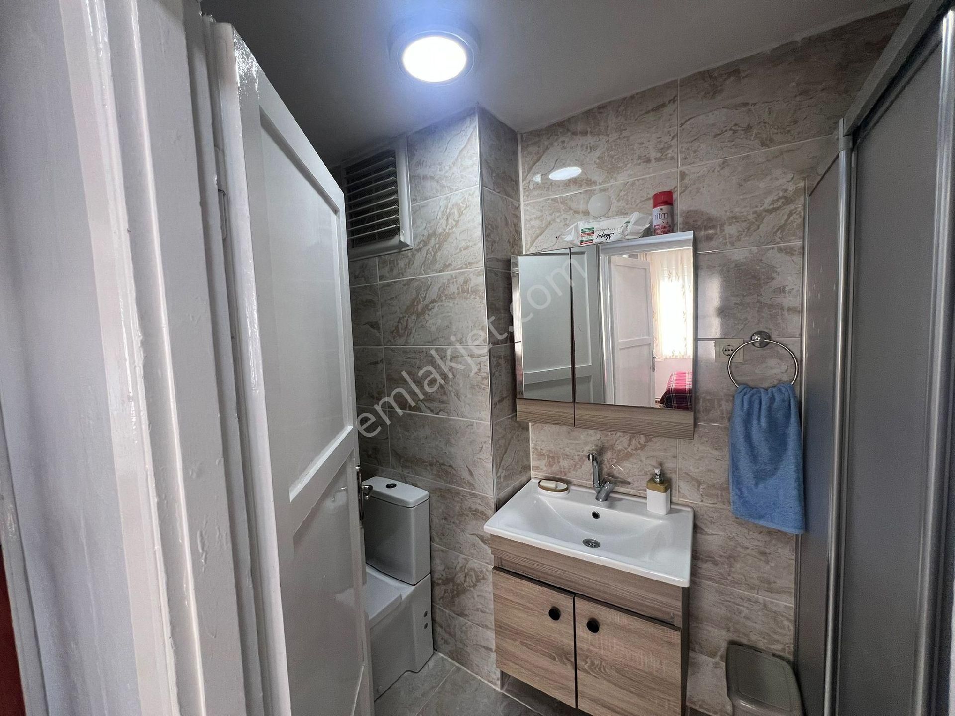 Üsküdar Merkez'de Deniz Manzaralı-balkonlu 2+1 Satılık Daire - Görsel 10