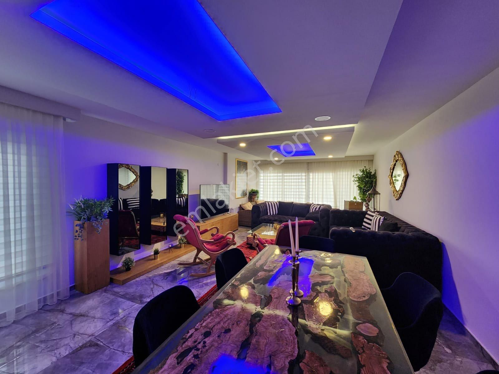 Kuşadası Ticaret Odası Mevkii Deniz Manzaralı 3+1 Çatı Dubleks - Görsel 8