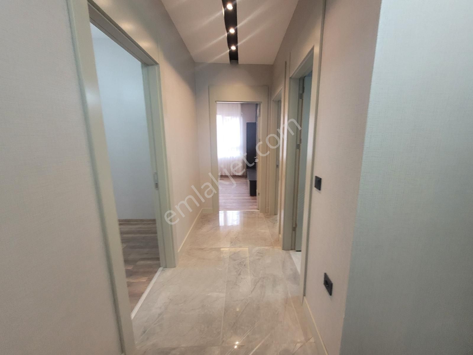 Ahiler'den Sıfır Binada 2+1 Kat Ve Cephe Seçenekli Daireler - Görsel 20