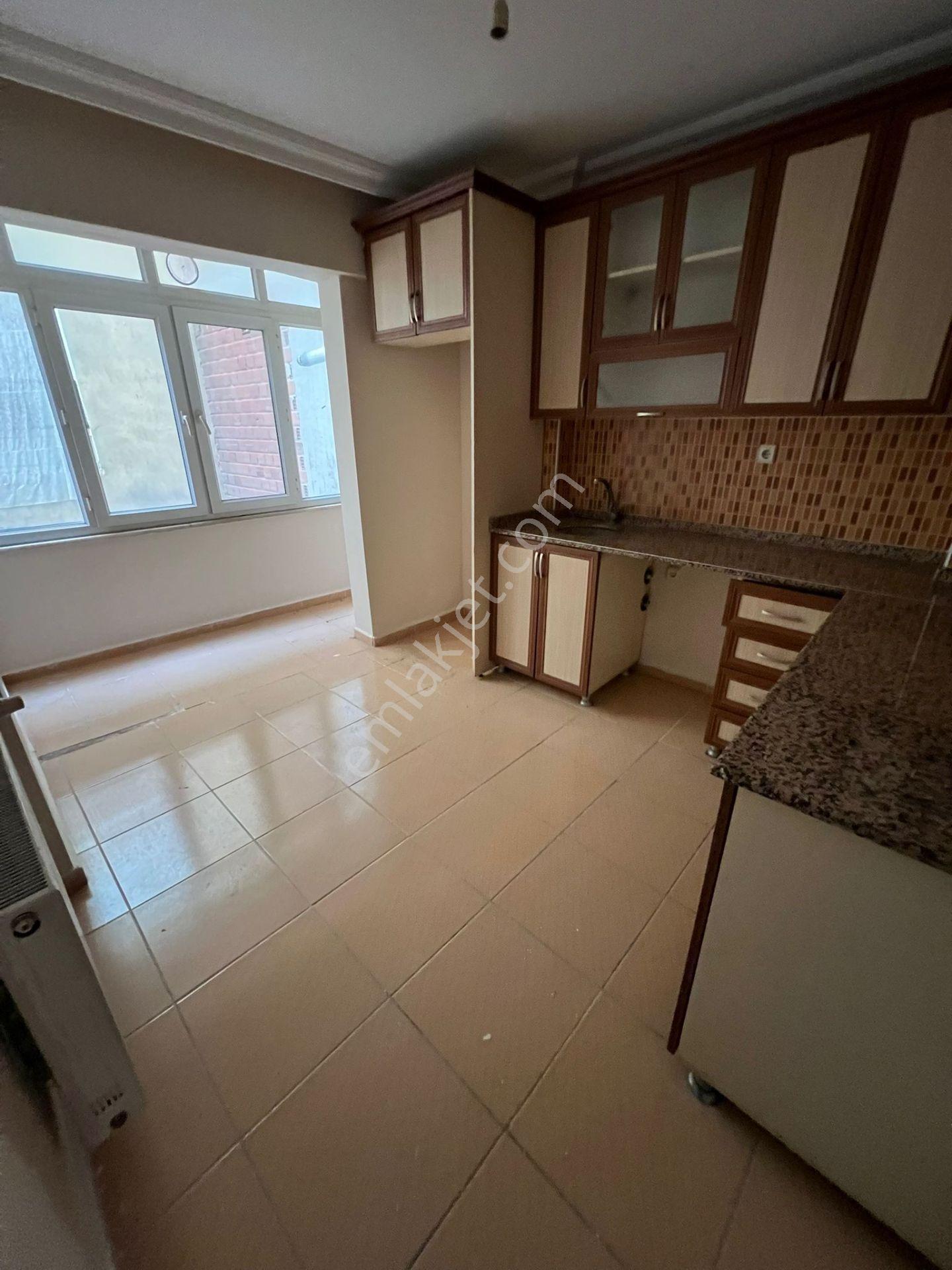 Teyfikiye Mahallesi 🏡 ✅2+1 100m2 5 Katlının 3 Katı Arakat ❇️özelikl Çift Cephe Balkonlu - Görsel 34