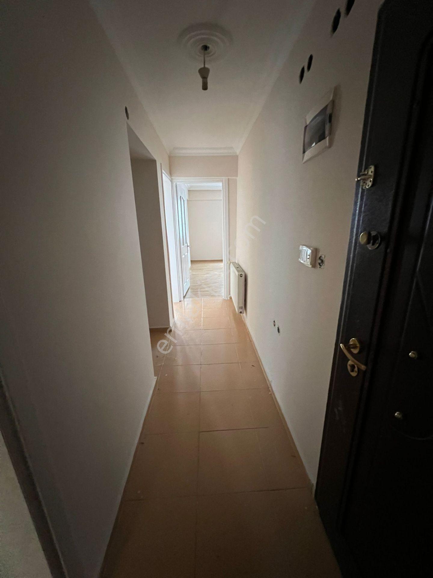 Teyfikiye Mahallesi 🏡 ✅2+1 100m2 5 Katlının 3 Katı Arakat ❇️özelikl Çift Cephe Balkonlu - Görsel 24
