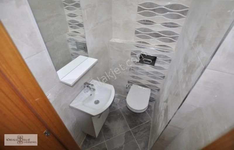 Köksalandan Tek Yetkili Altıntepe Galipbeyde 2.kat Ön Cephe 3+1 - Görsel 9