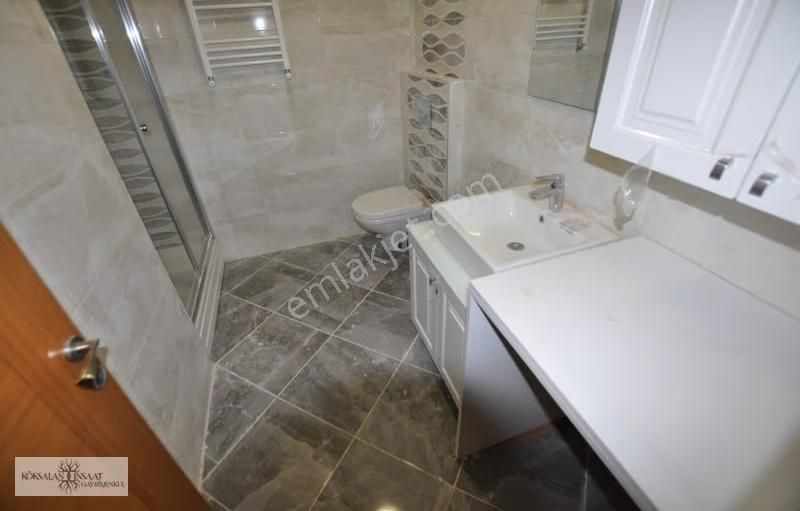 Köksalandan Tek Yetkili Altıntepe Galipbeyde 2.kat Ön Cephe 3+1 - Görsel 11