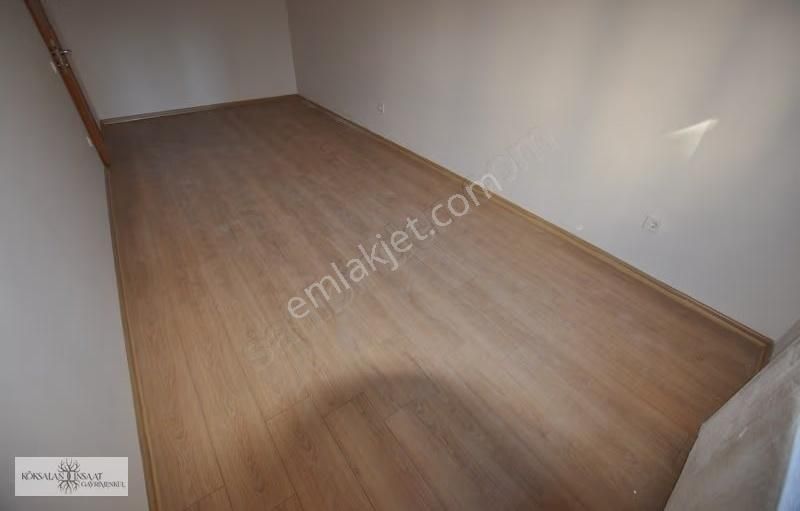 Köksalandan Tek Yetkili Altıntepe Galipbeyde 2.kat Ön Cephe 3+1 - Görsel 17