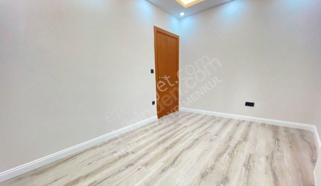 İdealtepe Sahilde 5 Yıllık, Teraslı, Ayrı Mutfaklı, Ön Cephe 2+1 - Görsel 27