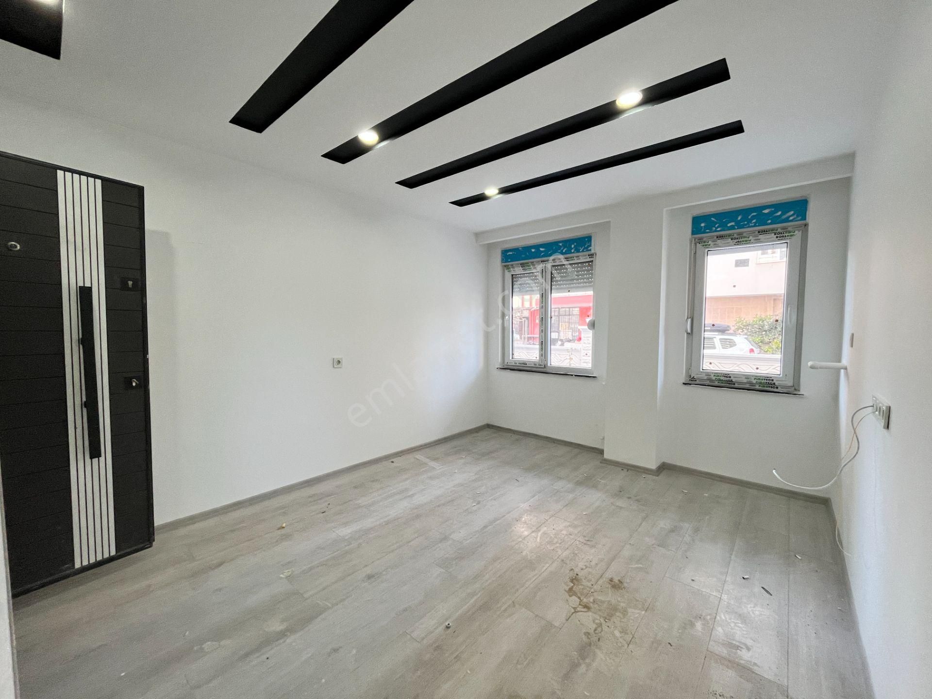 Cumhuriyette Tramvay Yakını Fırsat Sıfır 1+1