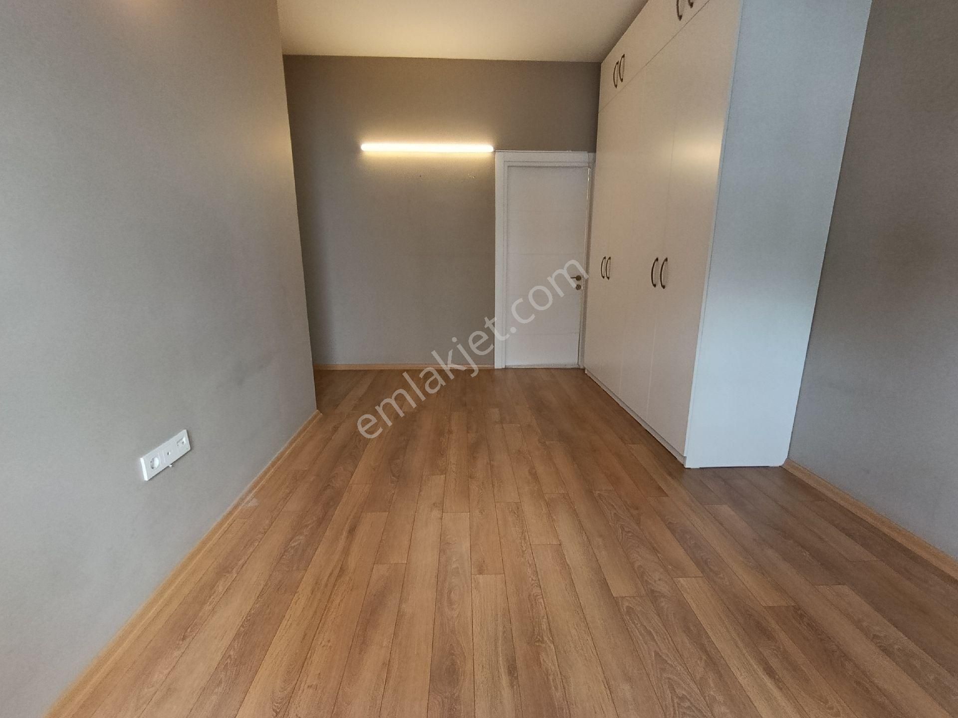 Binax Bakırçay Gayrimenkul Mavişehir Elara Sitesi İki Banyolu Geniş 3+1 - Görsel 19