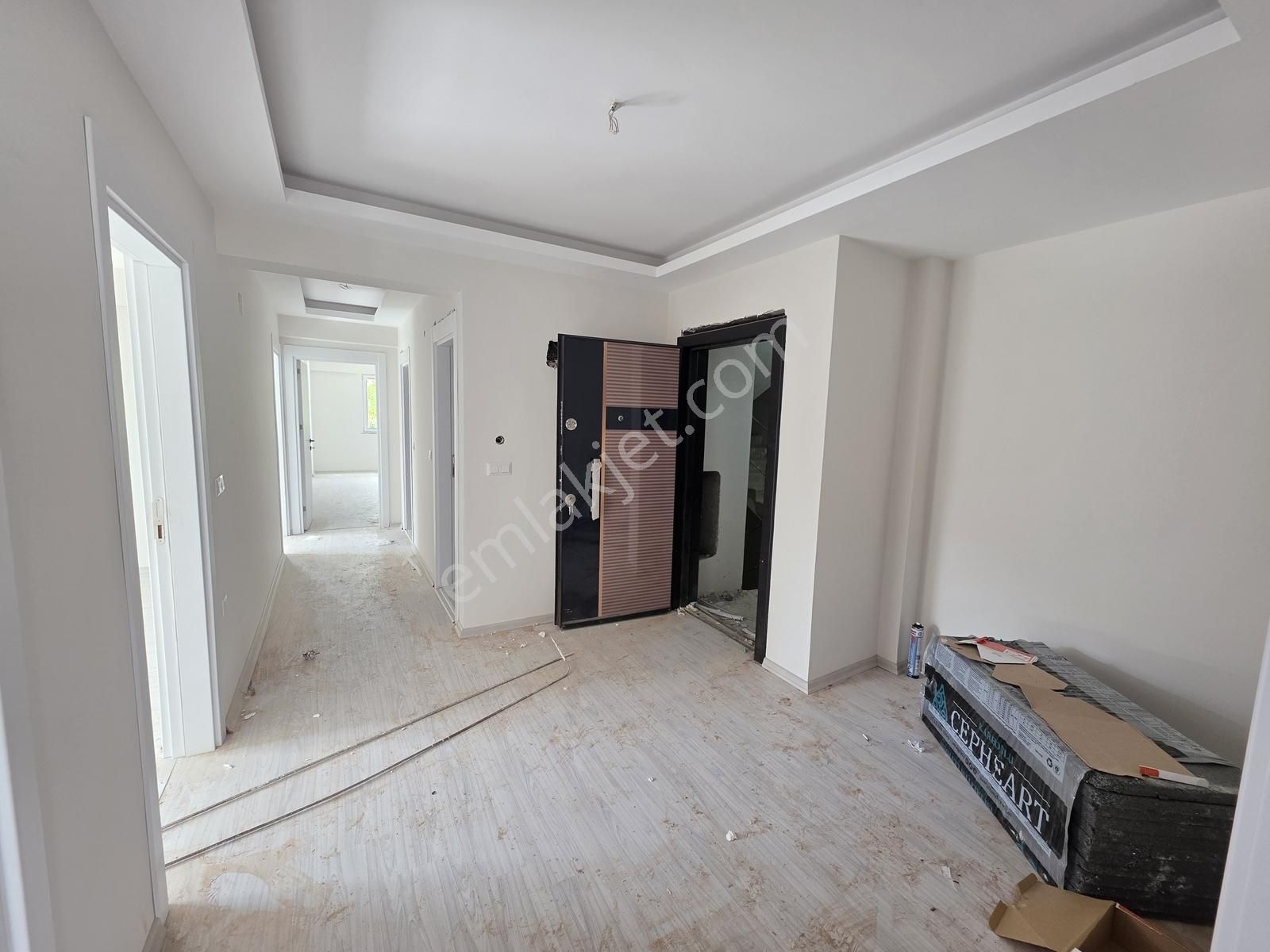 Ermax'dan Yalıncakta 3+1 180 M2 Yerden Isıtma Fırsat Daire - Görsel 8