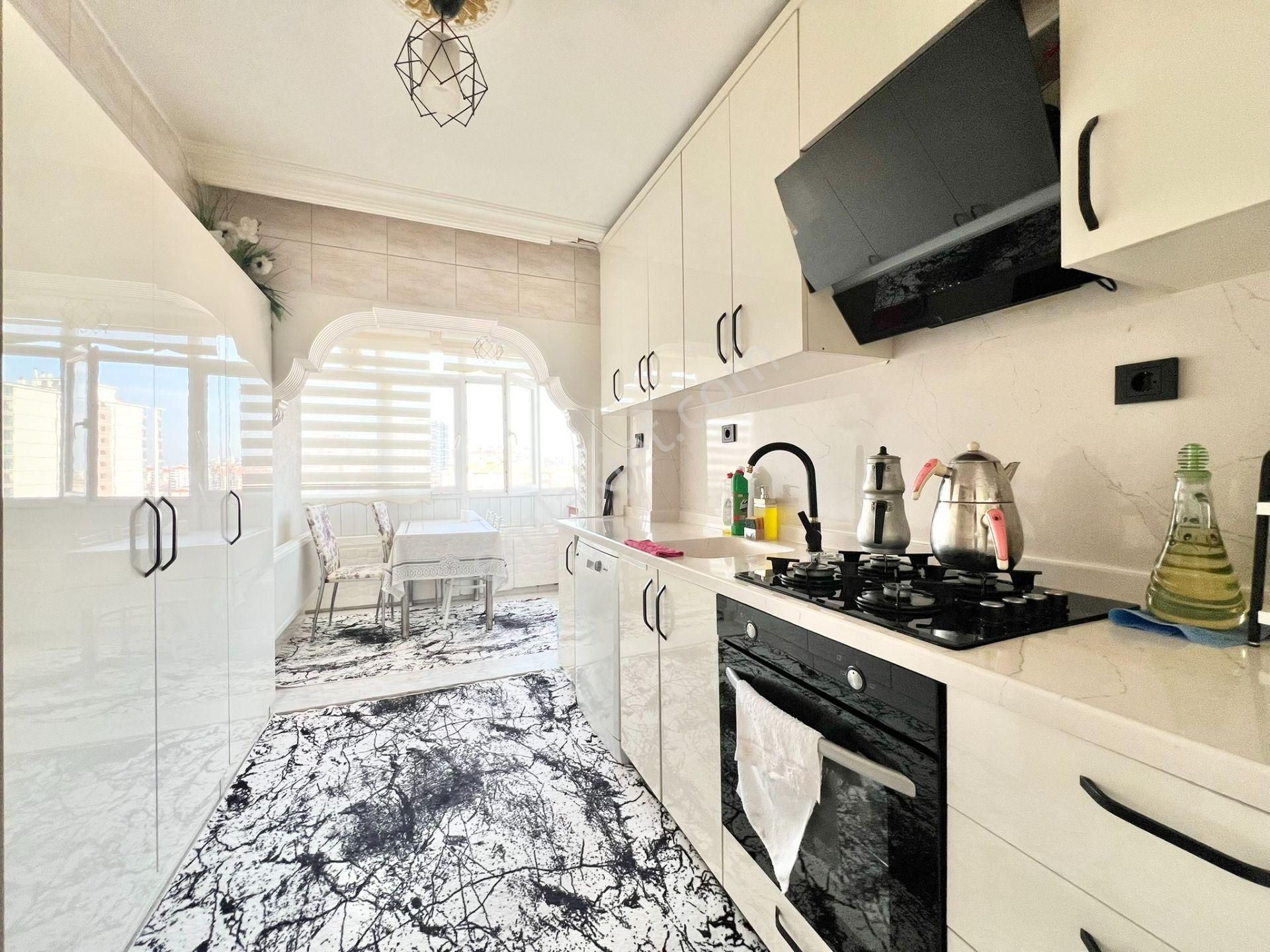 Kalecik Emlak'tan Full Yapılmış 7.kat'da Asansörlü 3+1