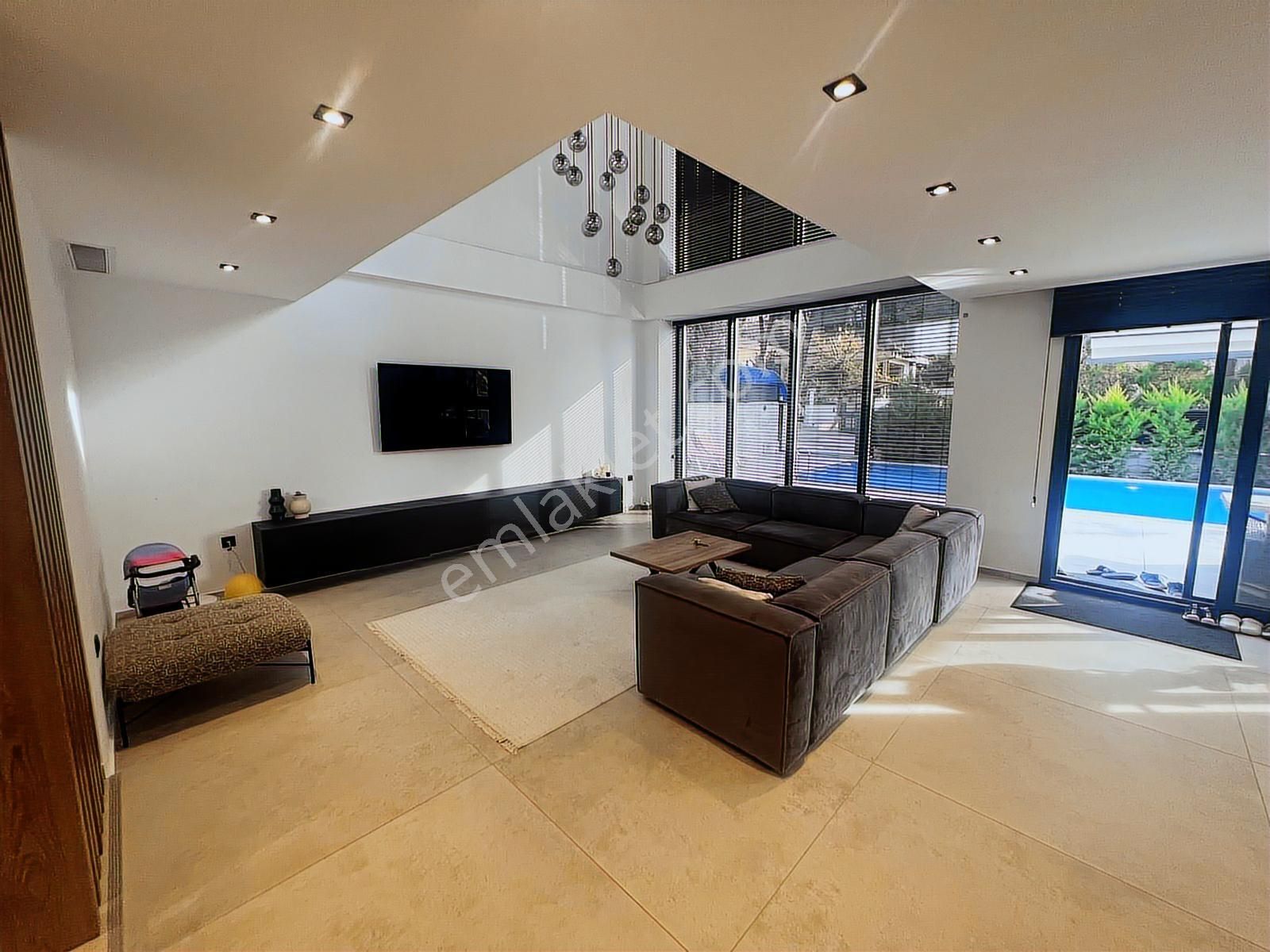 Ultra Lüks Ful Akıllı Sistem Tam Müstakil Havuzlu Villa - Görsel 17