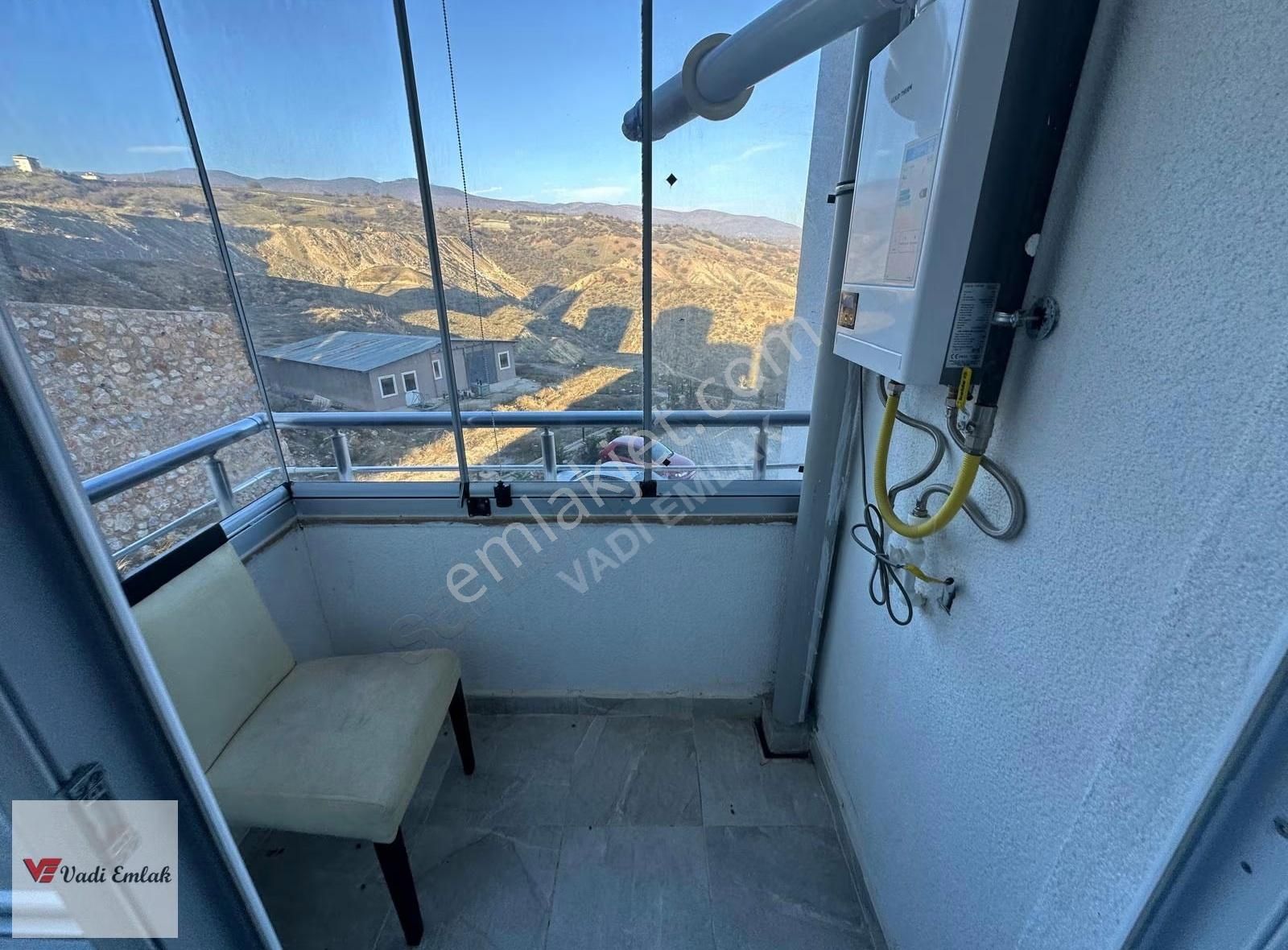 Topçam Mahallesinde Eşyalı Satılık 1+1 Daire | Vadi Emlak - Görsel 9