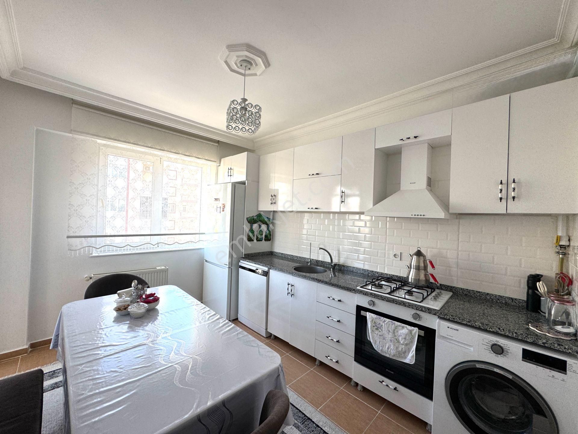 Tahtakale Yakını Park Cepheli Doğalgazlı Asansörlü Geniş 3+1