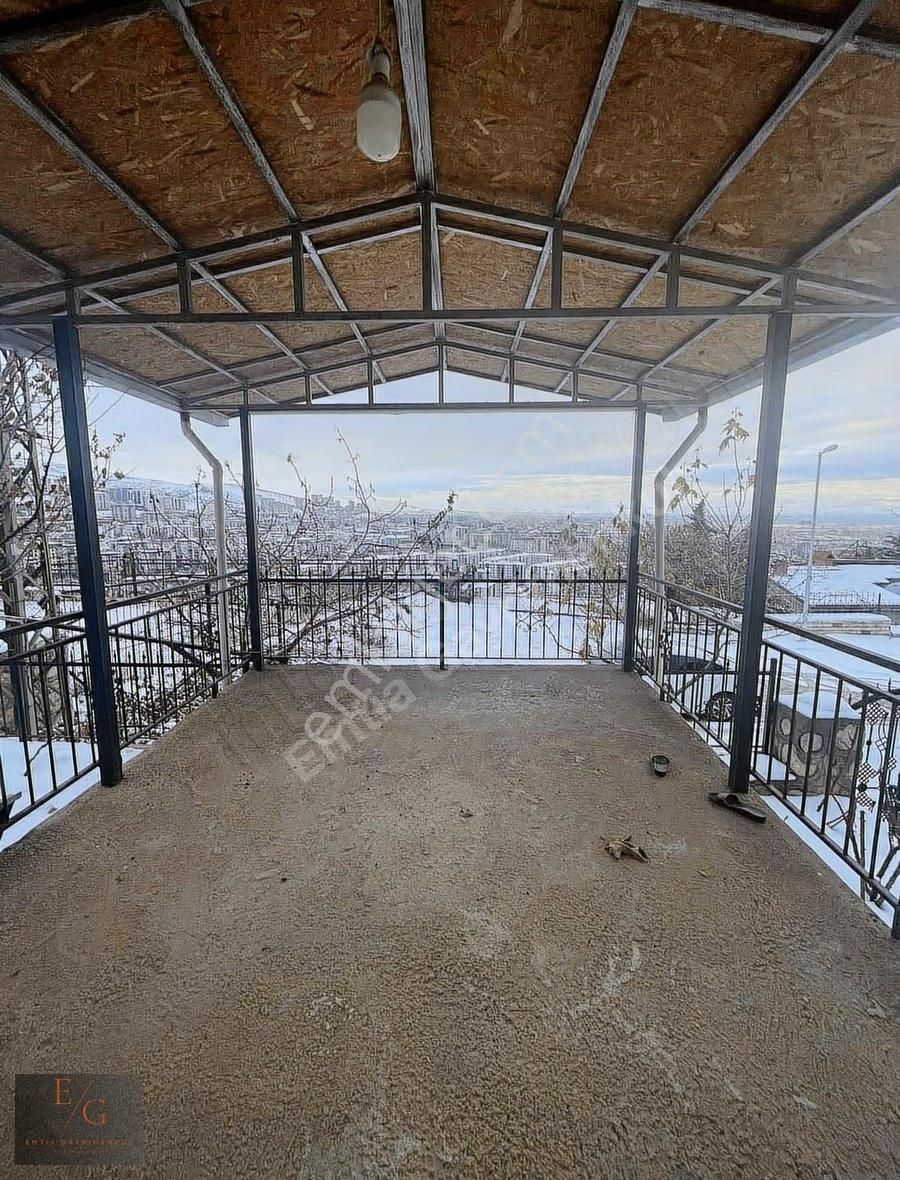 Emtia'dan Yıldıztepe'de Harika Konumda Kiralık Tribleks Daire - Görsel 11