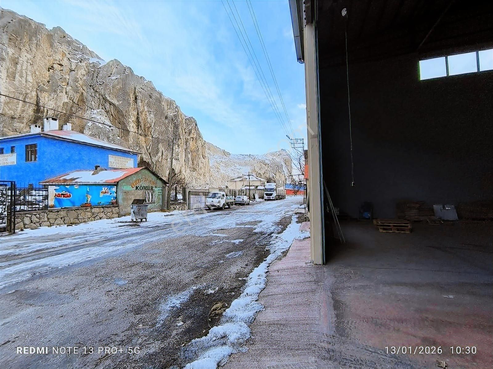 Premar'dan Özalp Yoluna Sıfır Satılık Depo+ofis Binası - Görsel 31