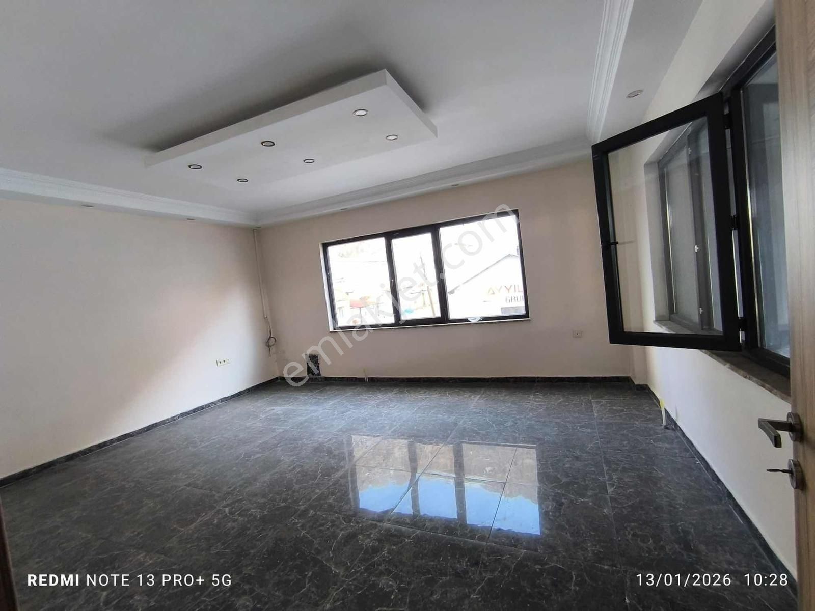 Premar'dan Özalp Yoluna Sıfır Satılık Depo+ofis Binası - Görsel 3