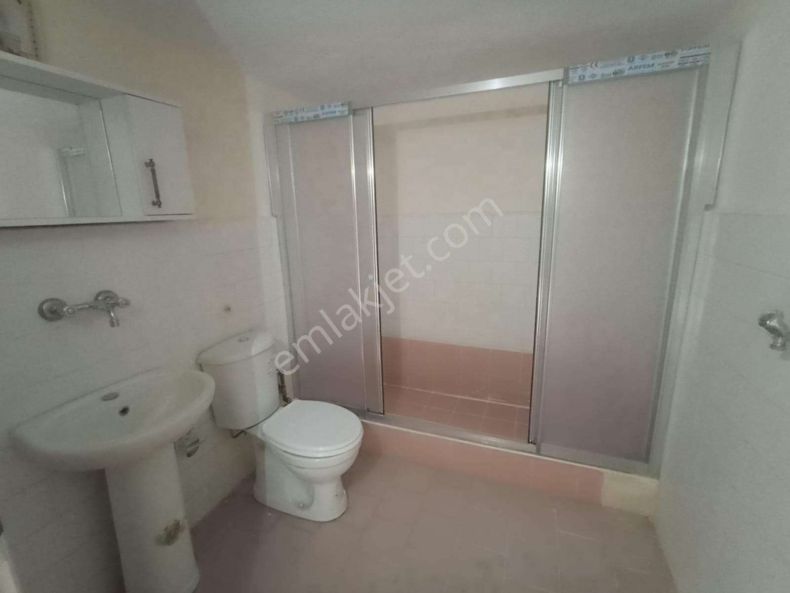 Mavi Bulvarda Duygu Kafeye Yakın 3+1 Cepheleri Açık Güneş Enerjili Kiralık Daire - Görsel 15