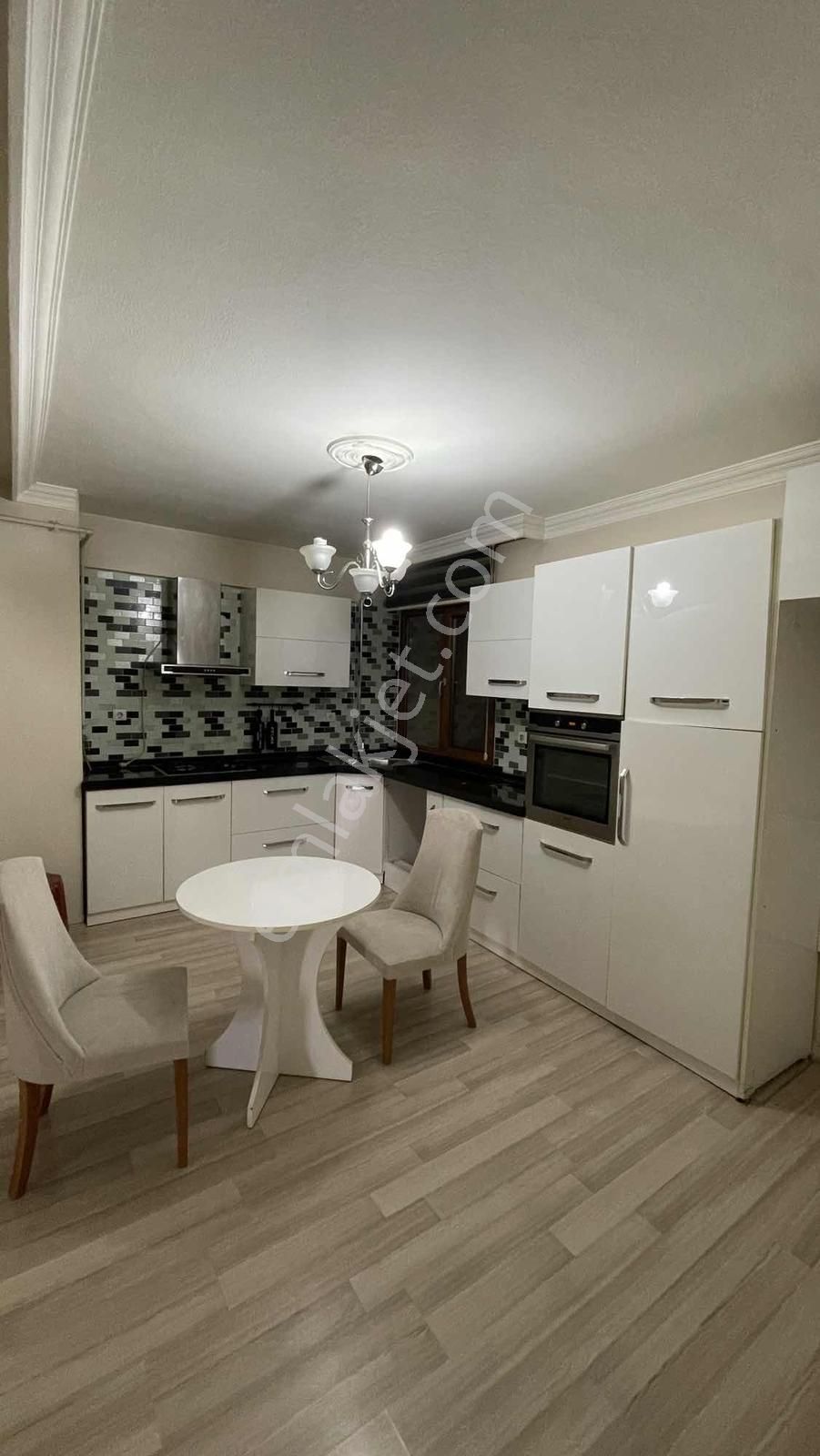 Ulucan'dan İnegöl Merkez'de Satılık 3+1 160m Daire - Görsel 7