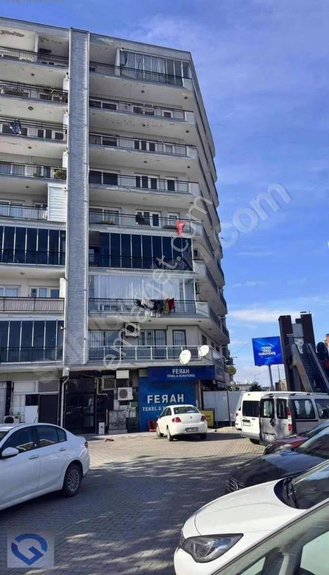 Karşıyaka Dedebaşı'nda Kapalı Mutfak Ara Kat Geniş 3+1 Kiralık