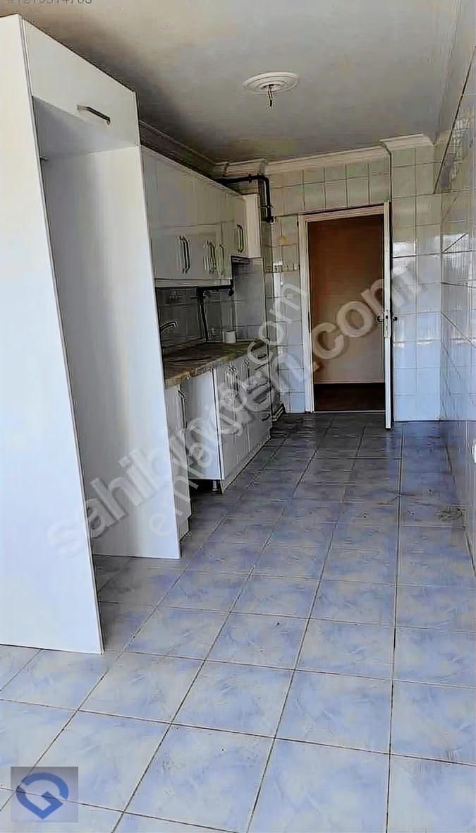 Karşıyaka Dedebaşı'nda Kapalı Mutfak Ara Kat Geniş 3+1 Kiralık - Görsel 4